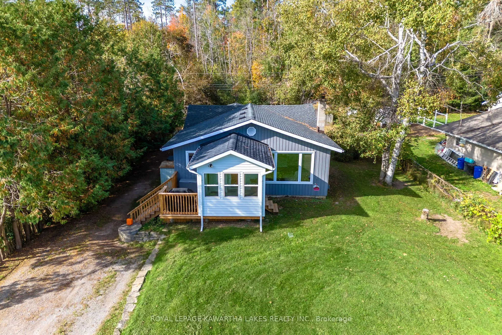 35 Woods Avenue