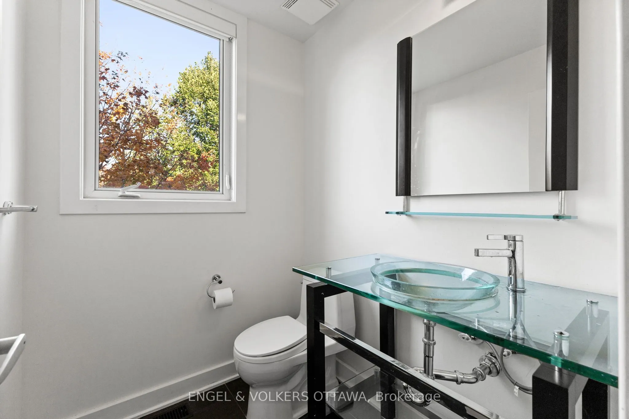 71 Metropole Private, #63