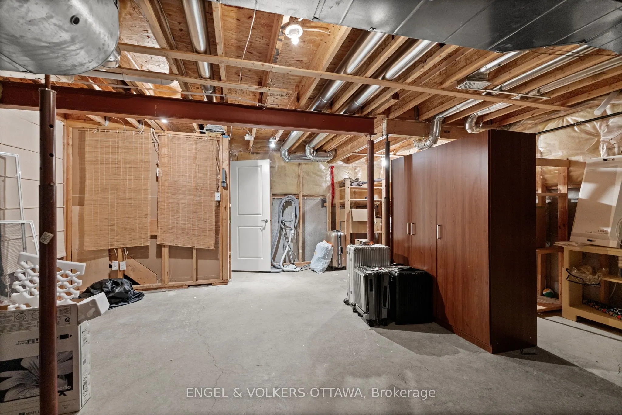 71 Metropole Private, #63