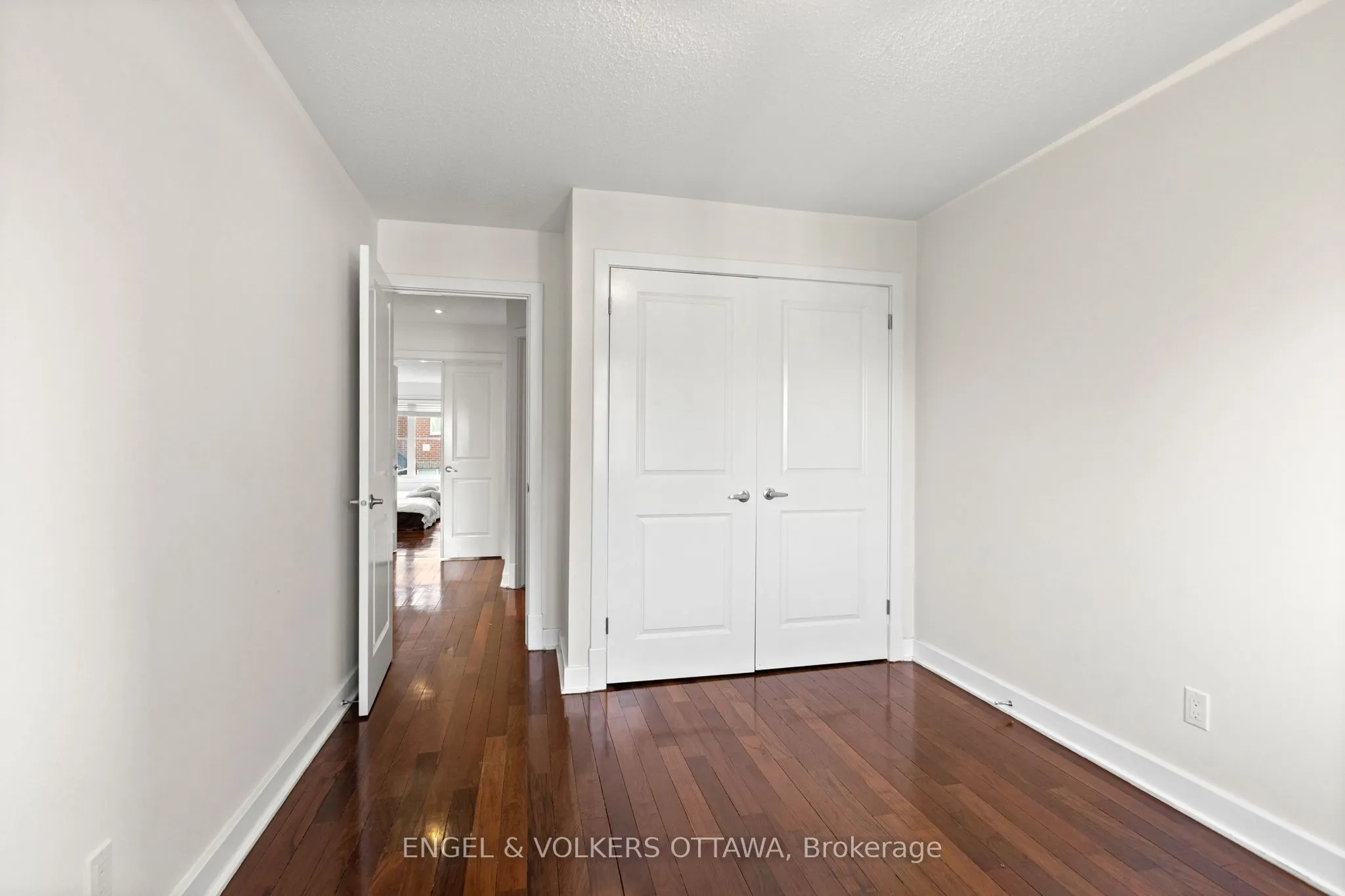 71 Metropole Private, #63