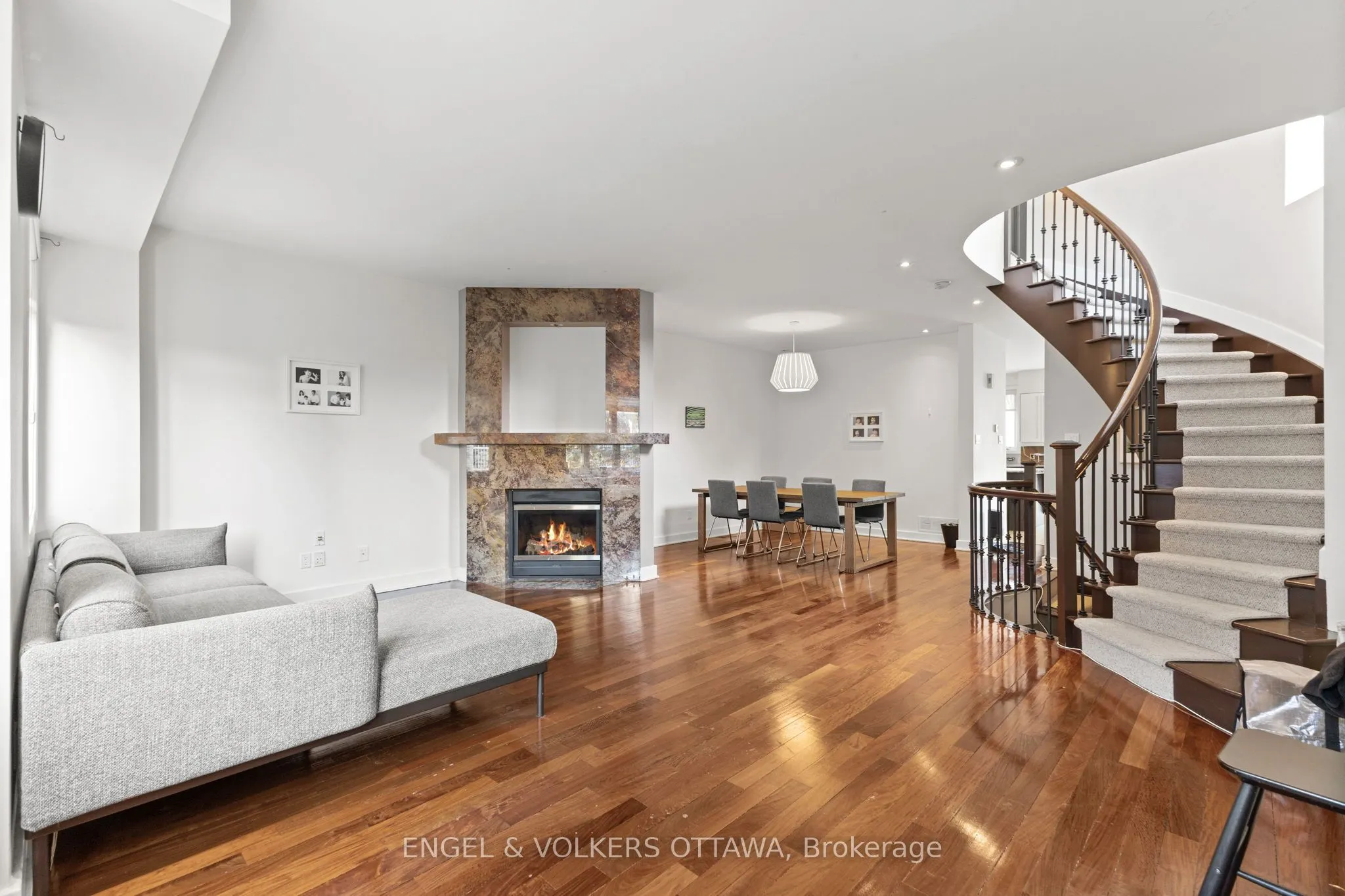 71 Metropole Private, #63