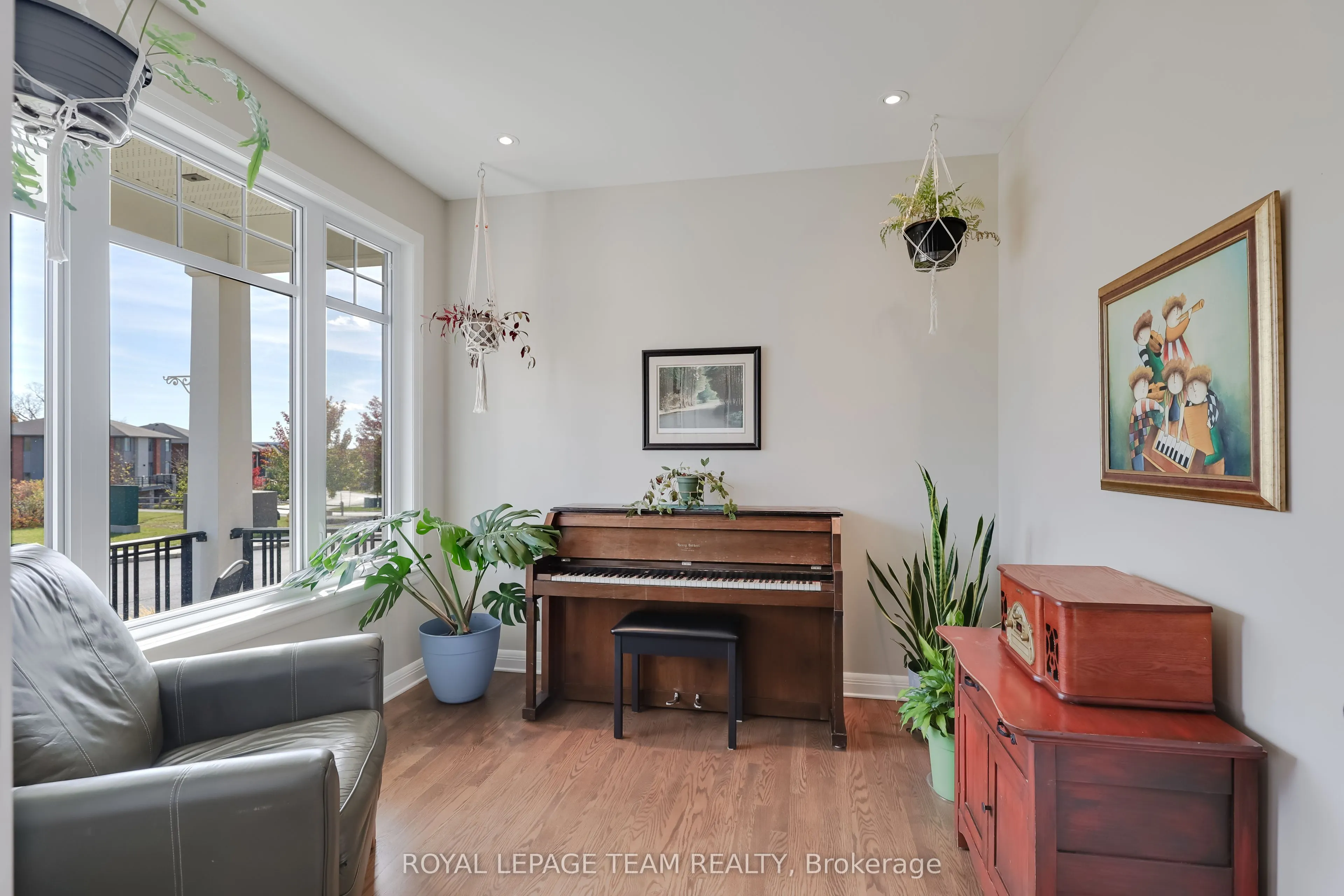 35 Arkose Street