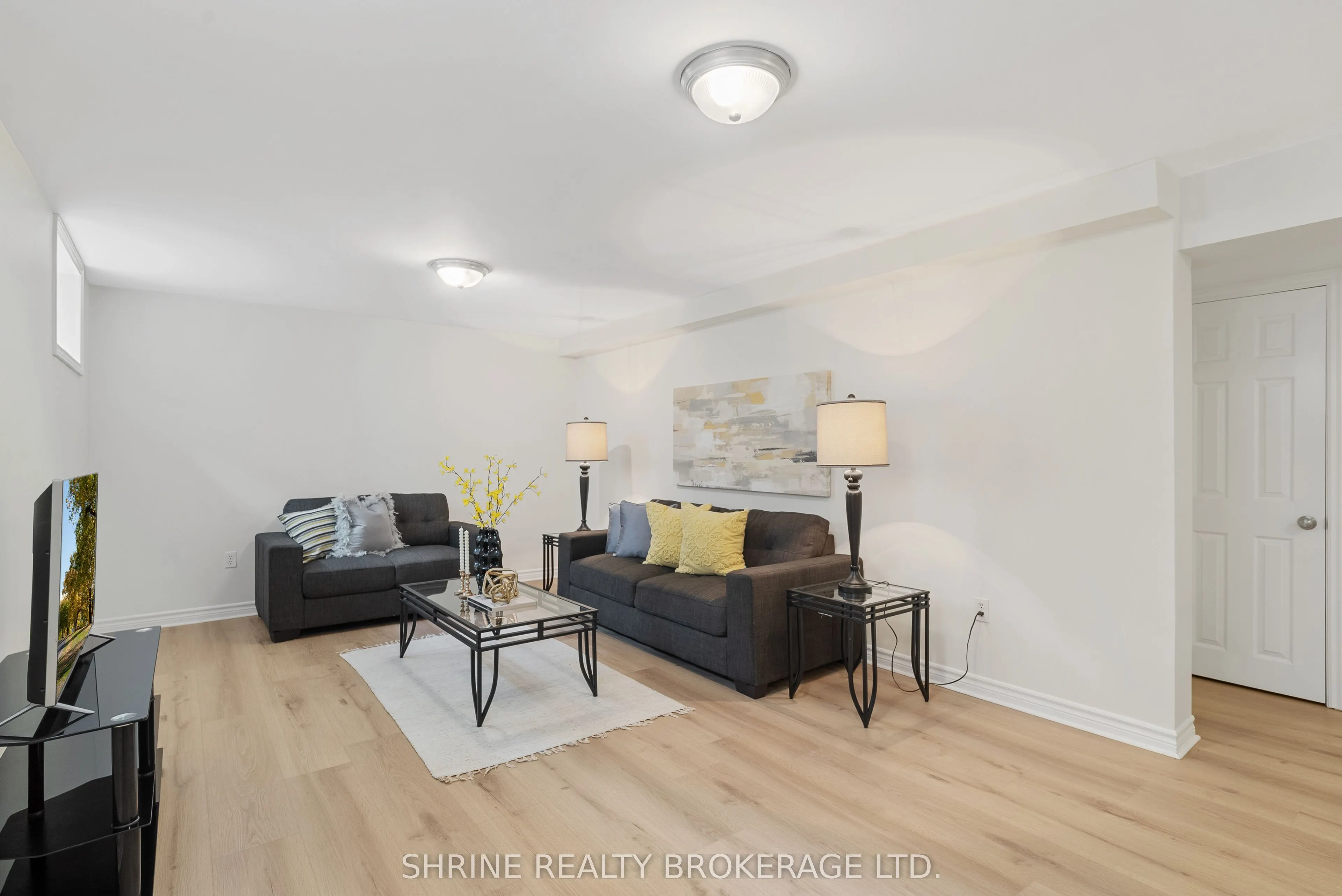 899 BRADSHAW Crescent