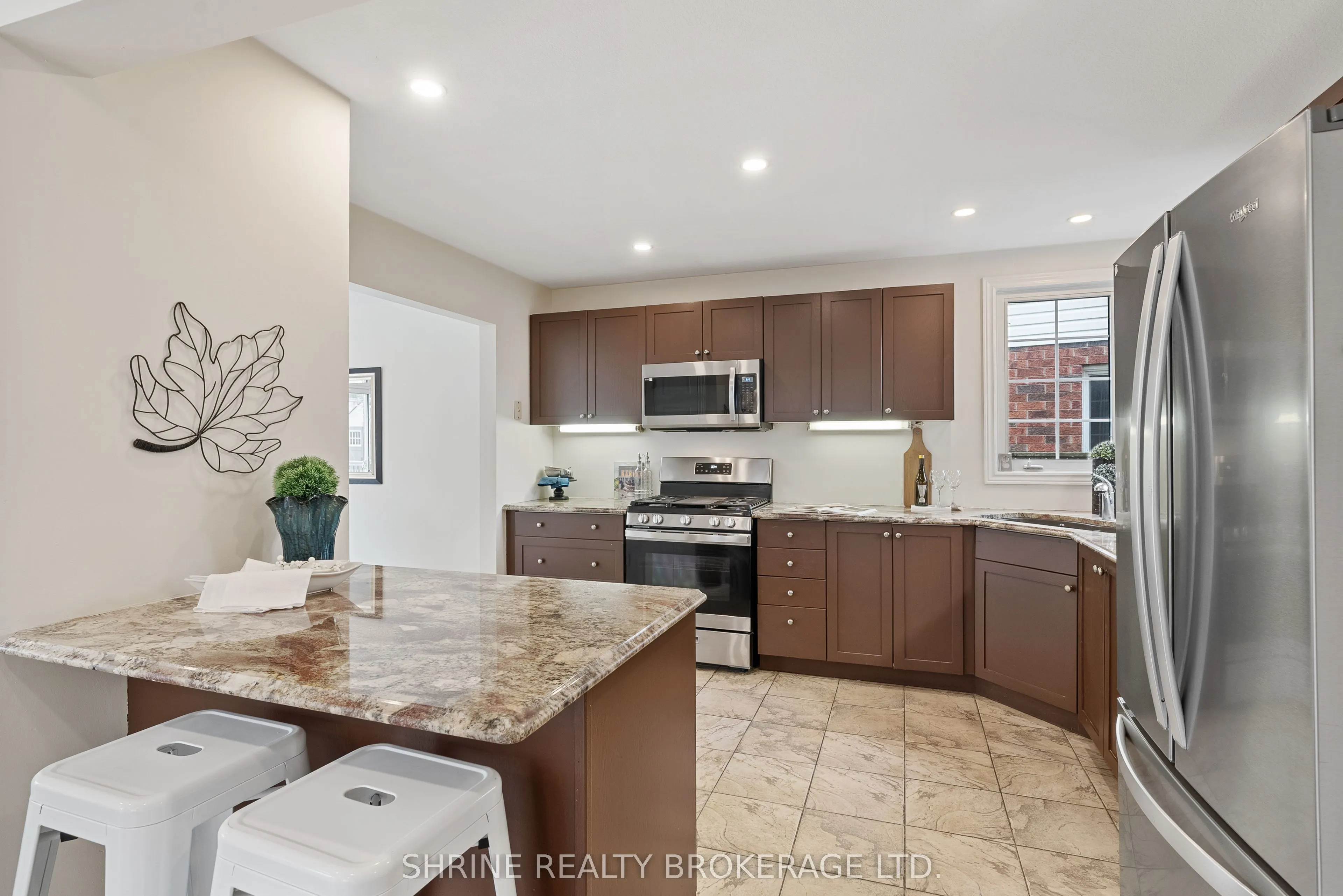 899 BRADSHAW Crescent