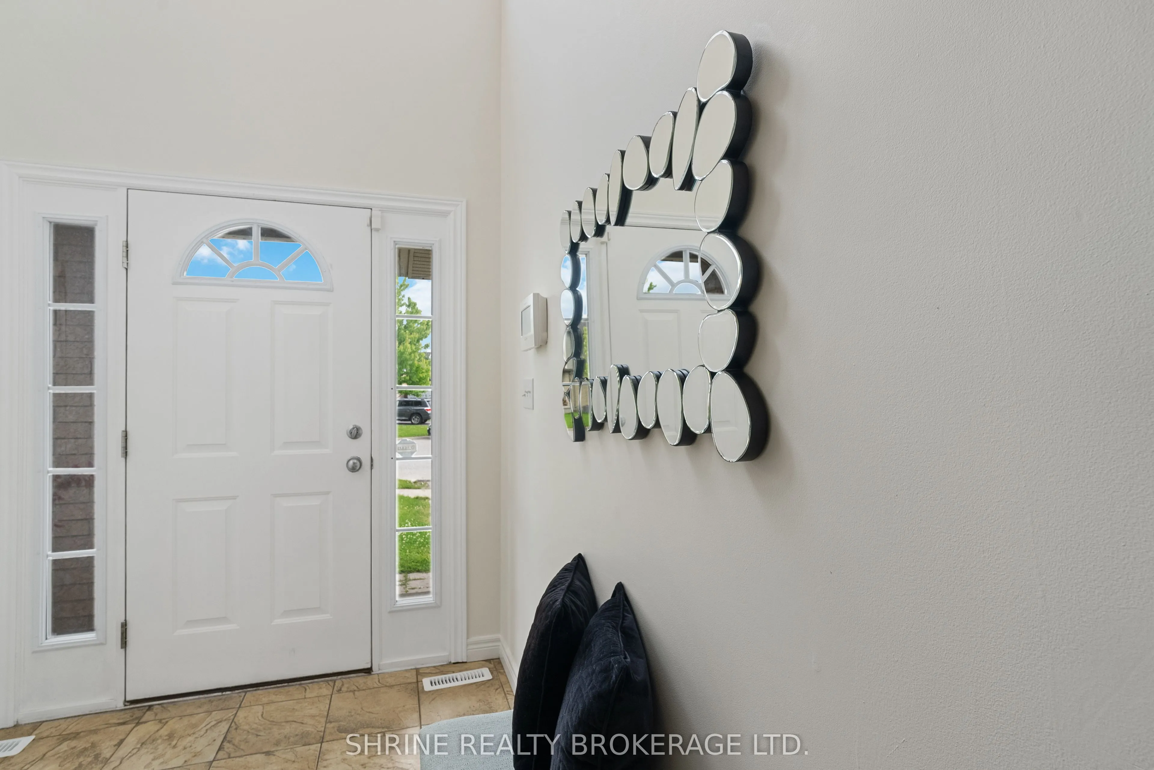 899 BRADSHAW Crescent