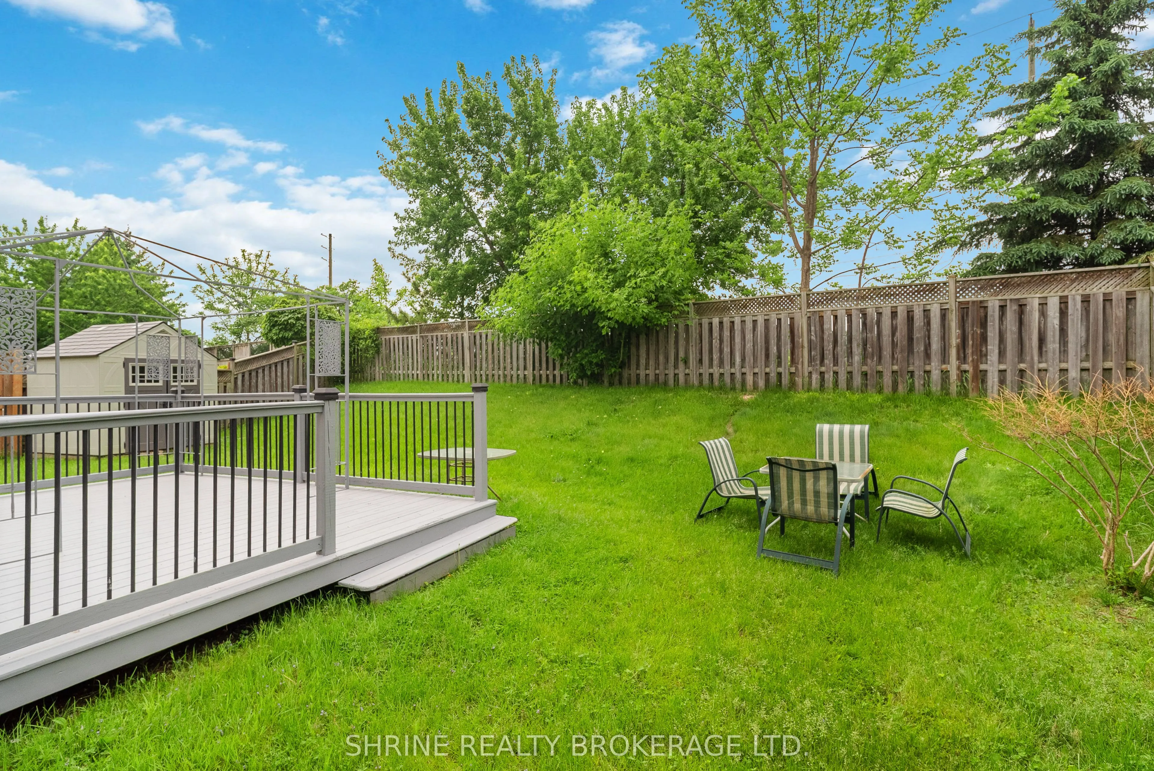 899 BRADSHAW Crescent