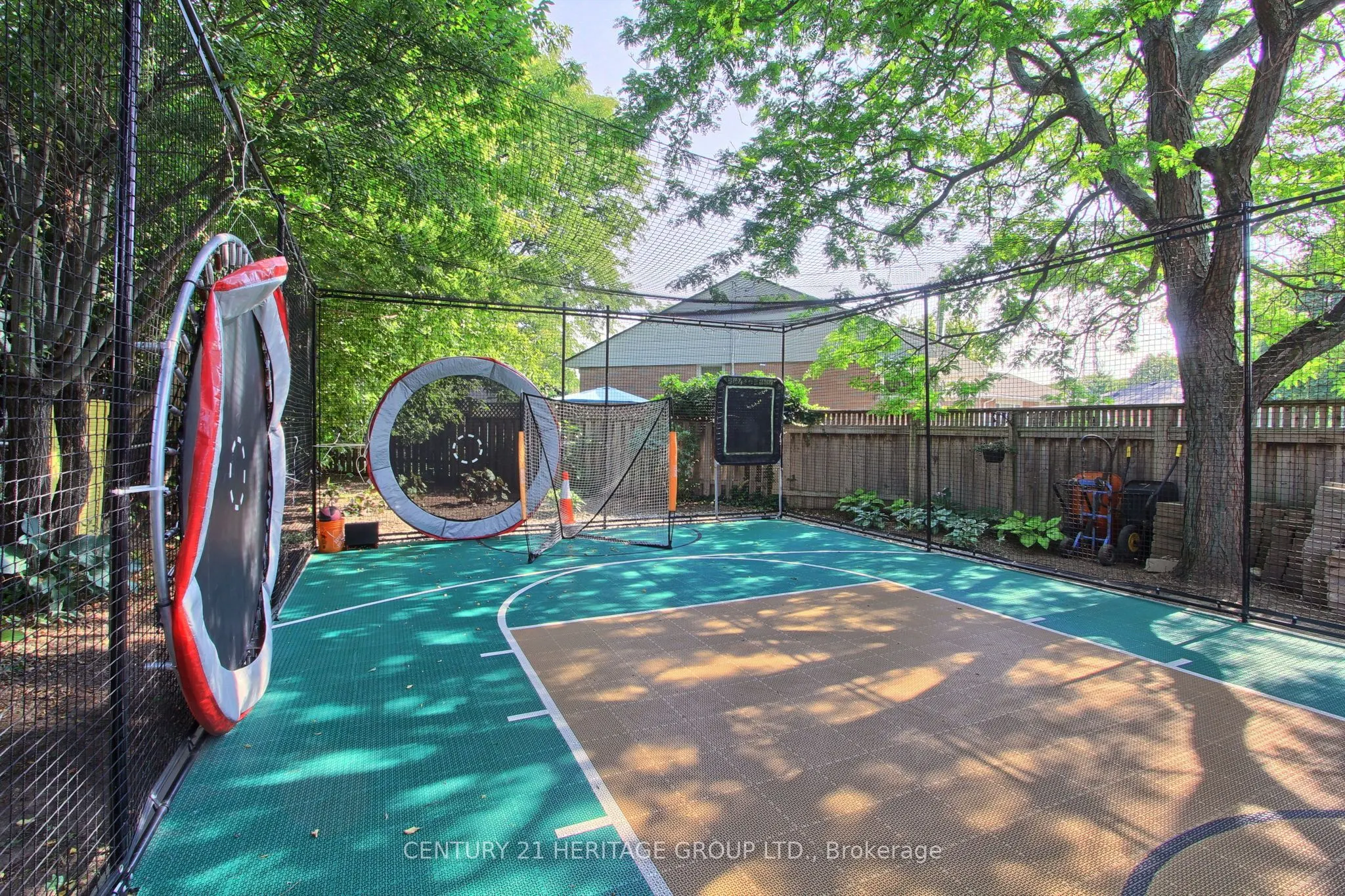 396 East 16th Street