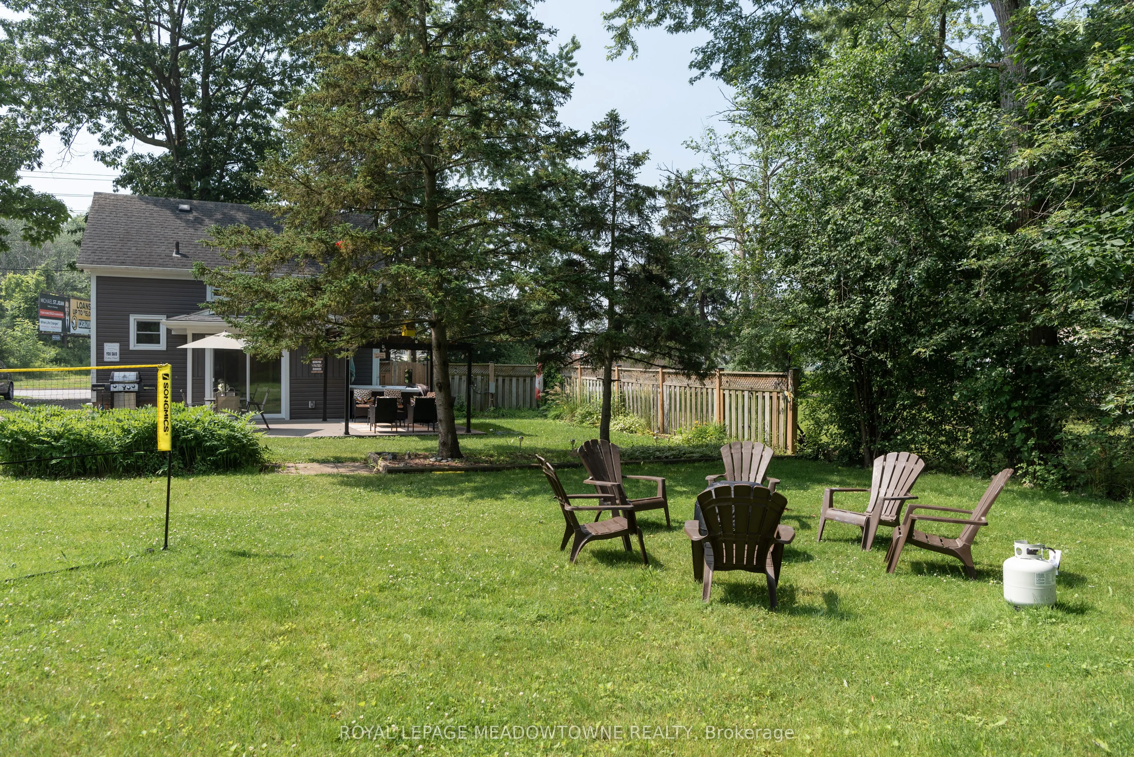 5853 Mcleod Road