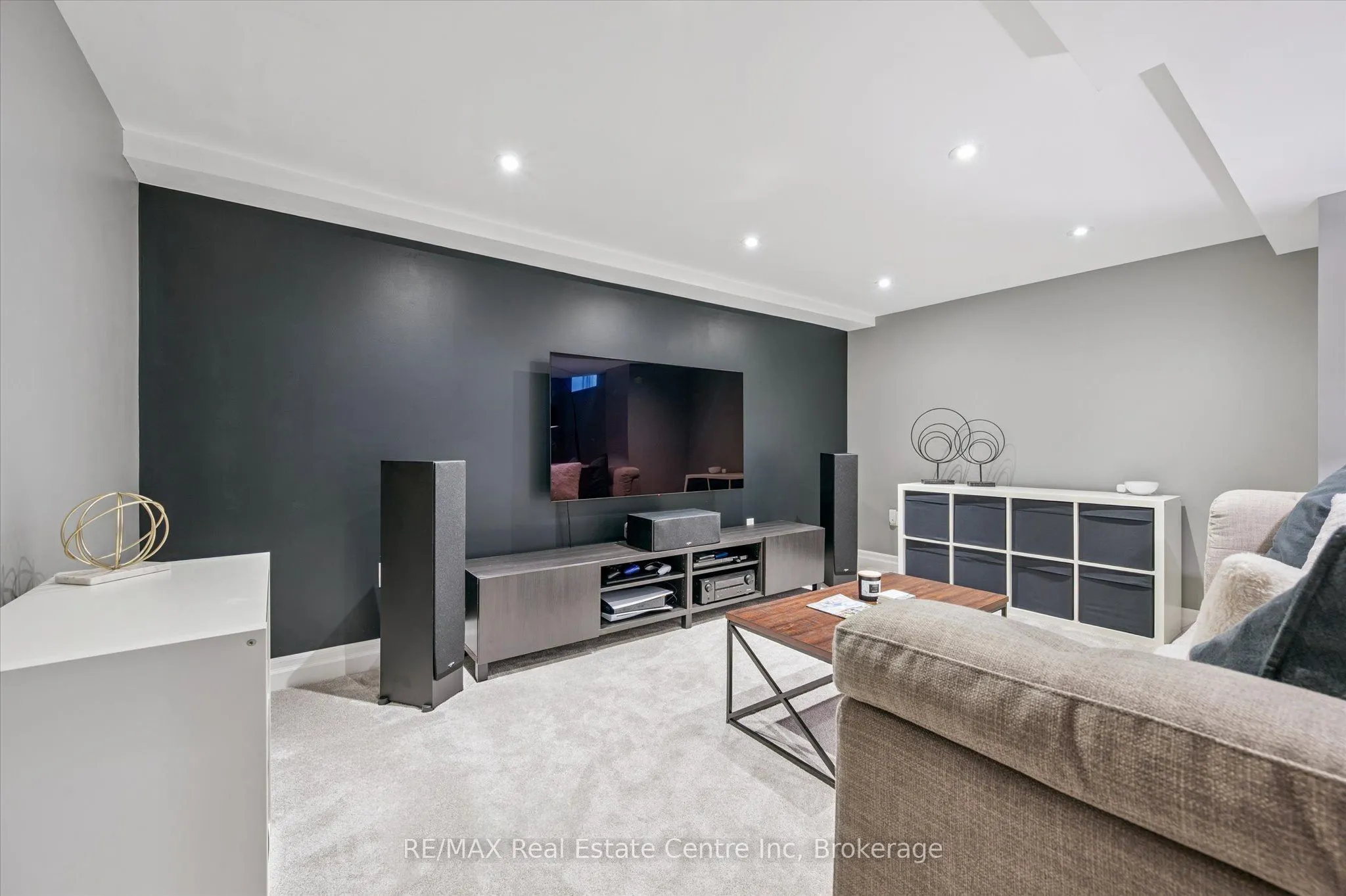 90 Starlight Avenue