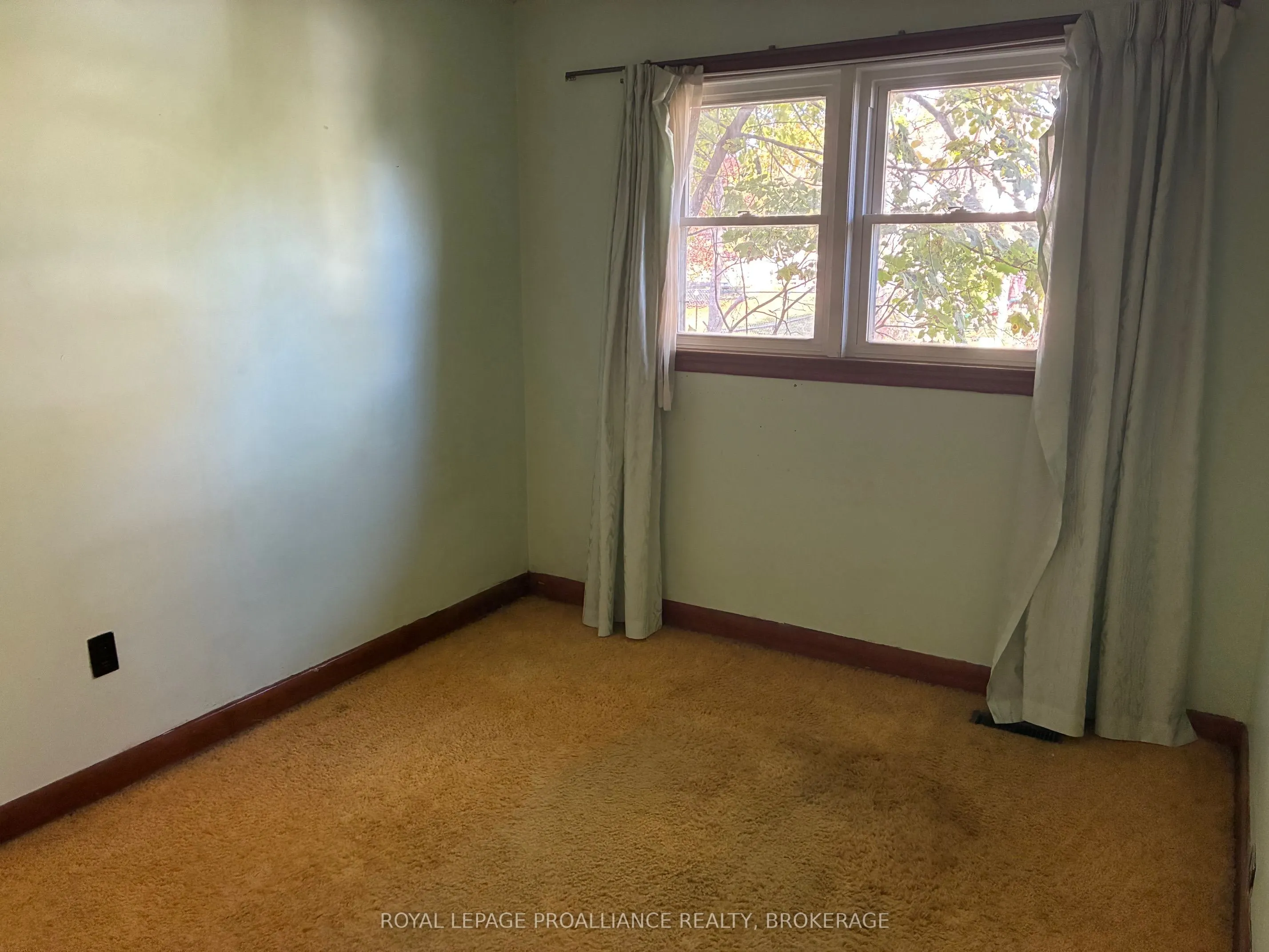 47 Henry Crescent