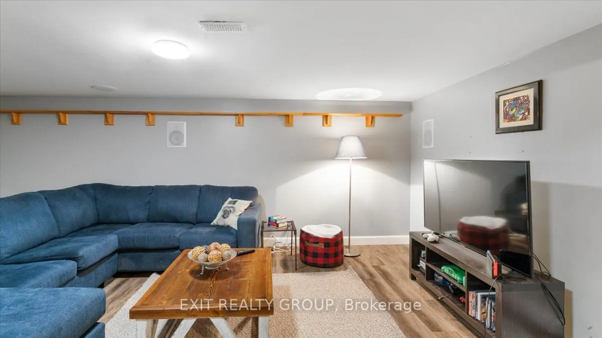 44 Hillcrest Drive