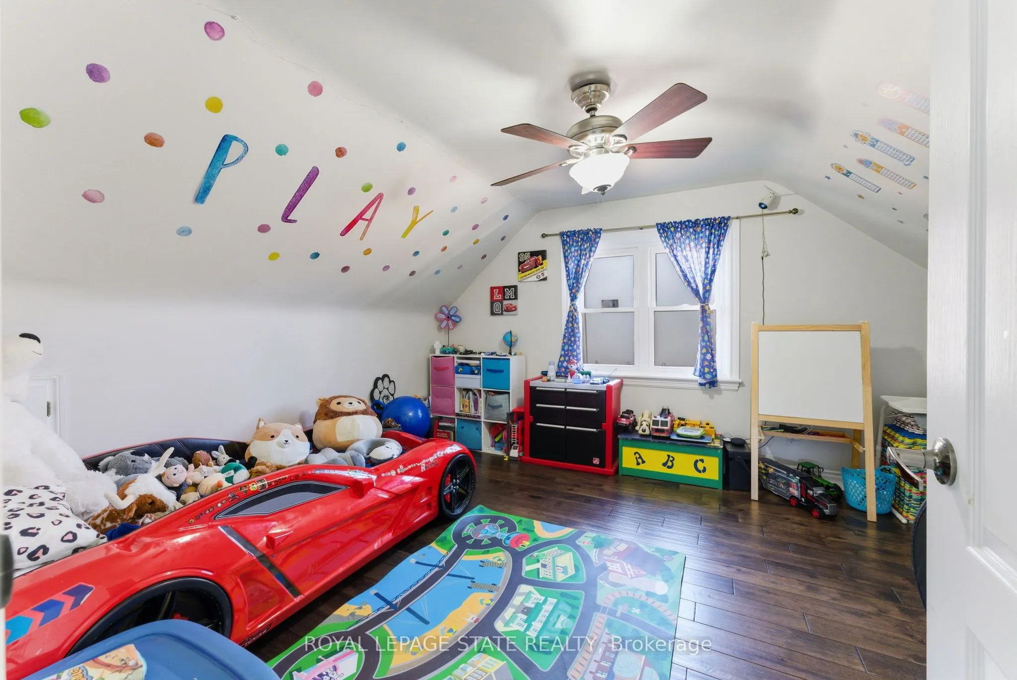 425 Upper Gage Avenue, #1
