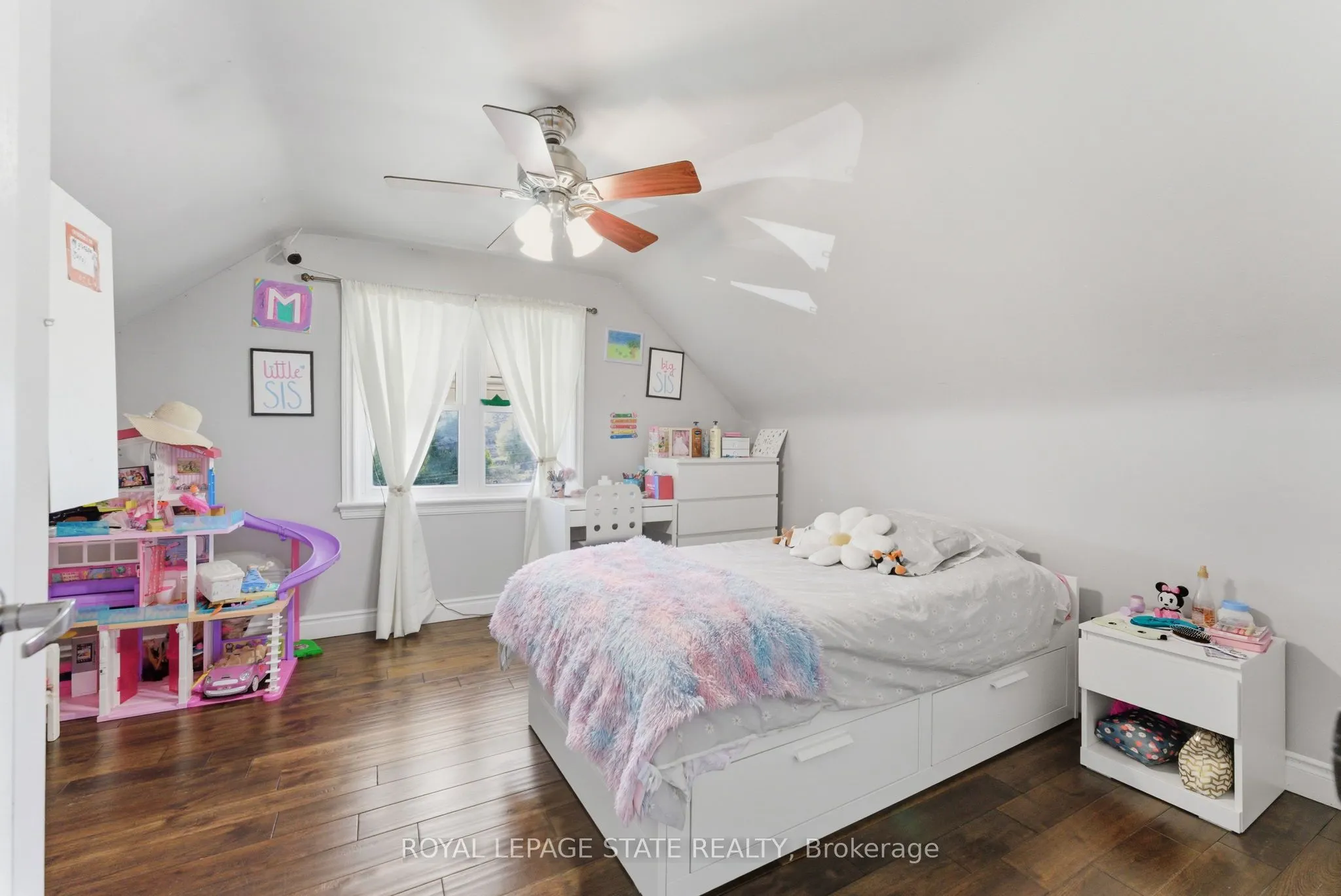 425 Upper Gage Avenue, #1