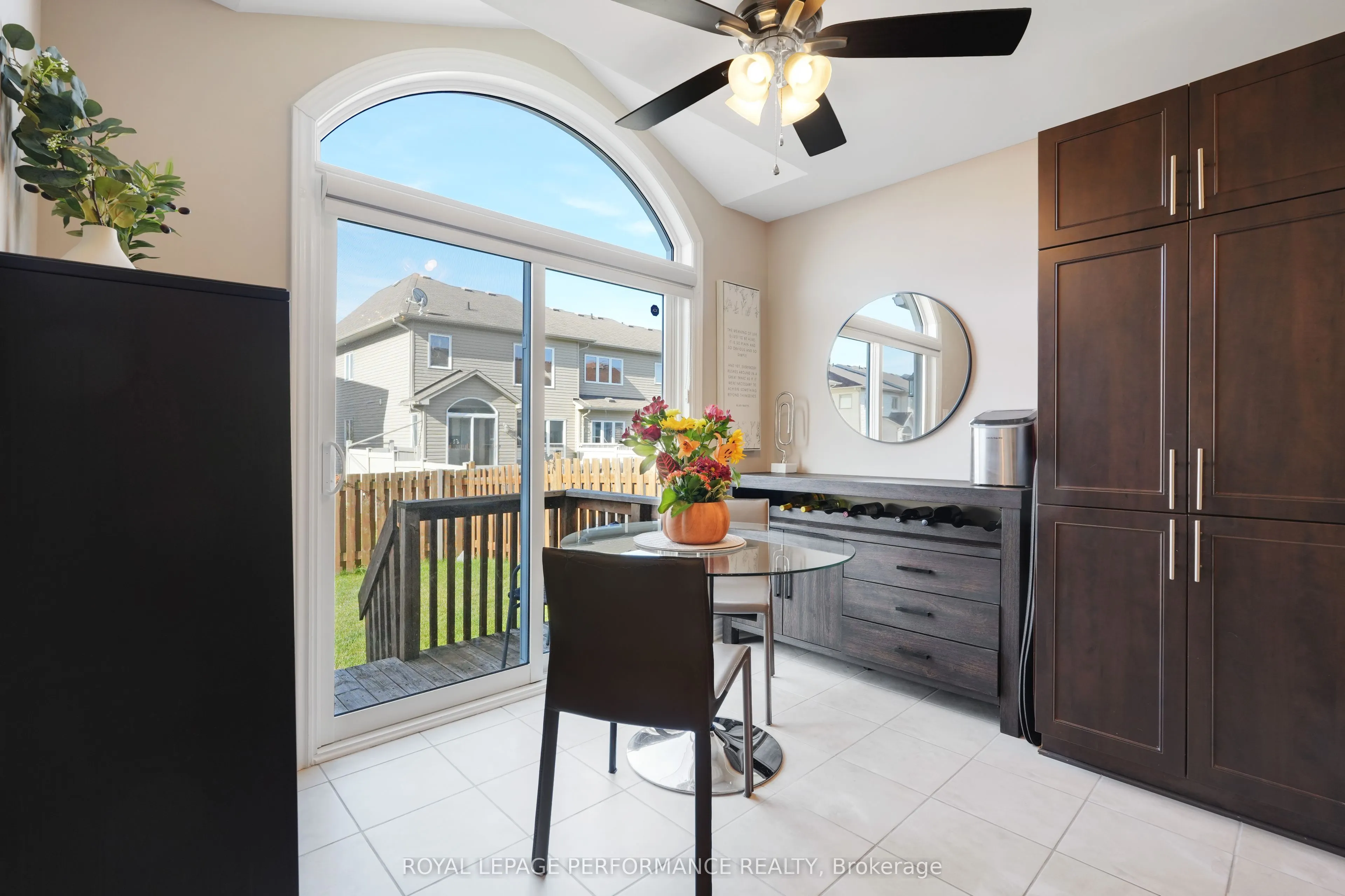 243 Silvermoon Crescent