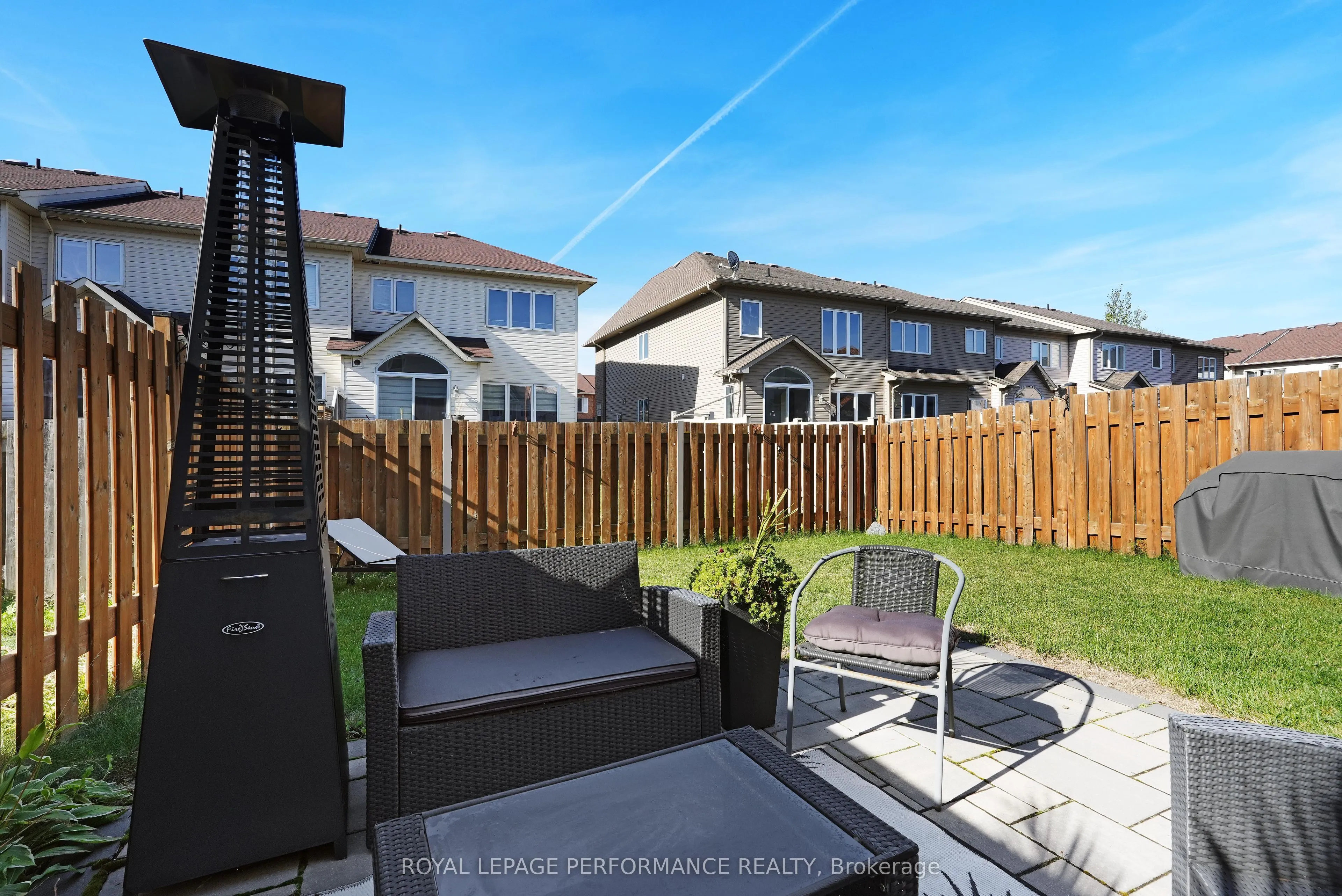 243 Silvermoon Crescent