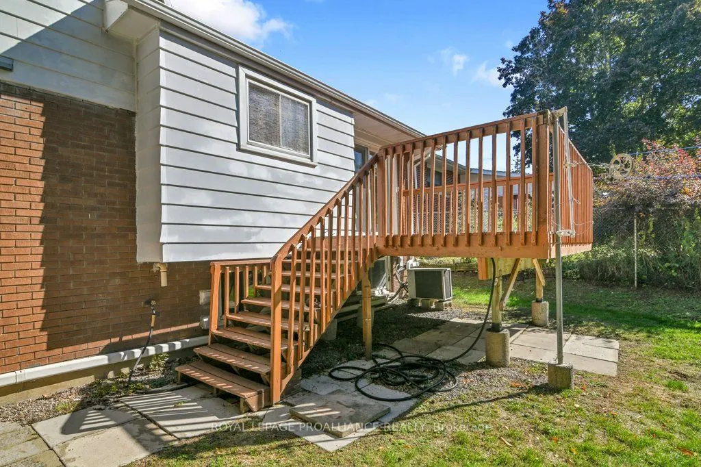 42 Davison Avenue