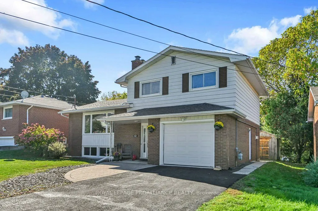 42 Davison Avenue