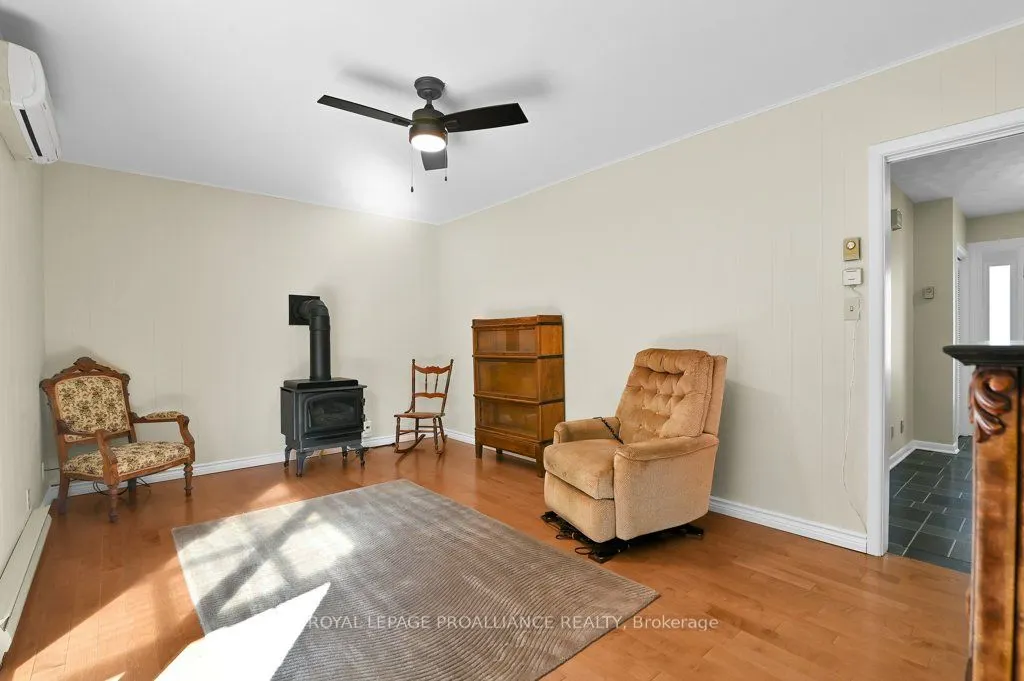 42 Davison Avenue