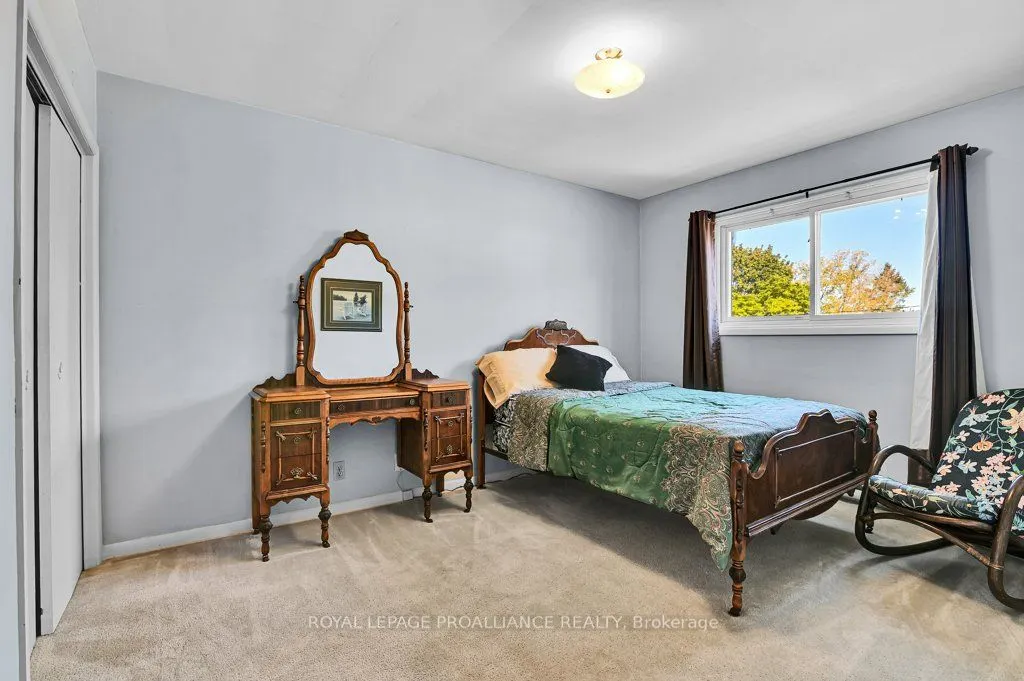 42 Davison Avenue