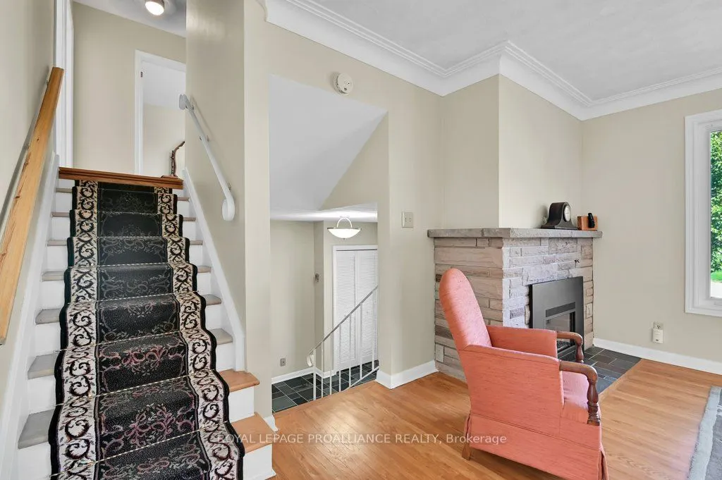42 Davison Avenue