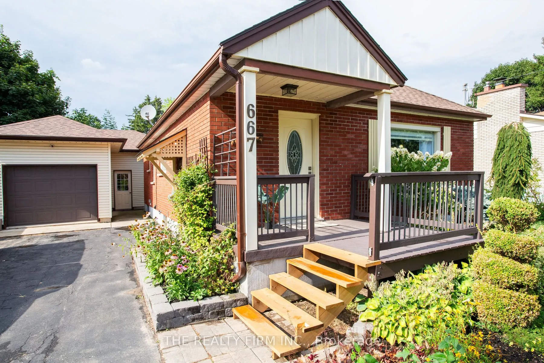 667 Devonshire Avenue