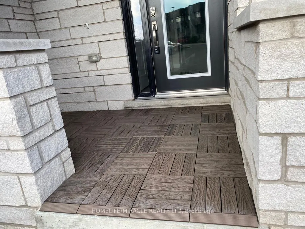 35 Midhurst Heights, #19