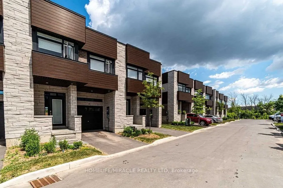 35 Midhurst Heights, #19