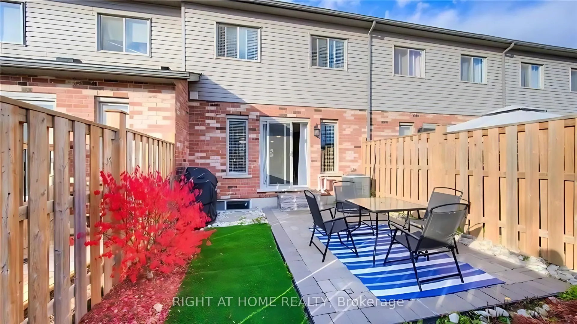 4 Meadowridge Street