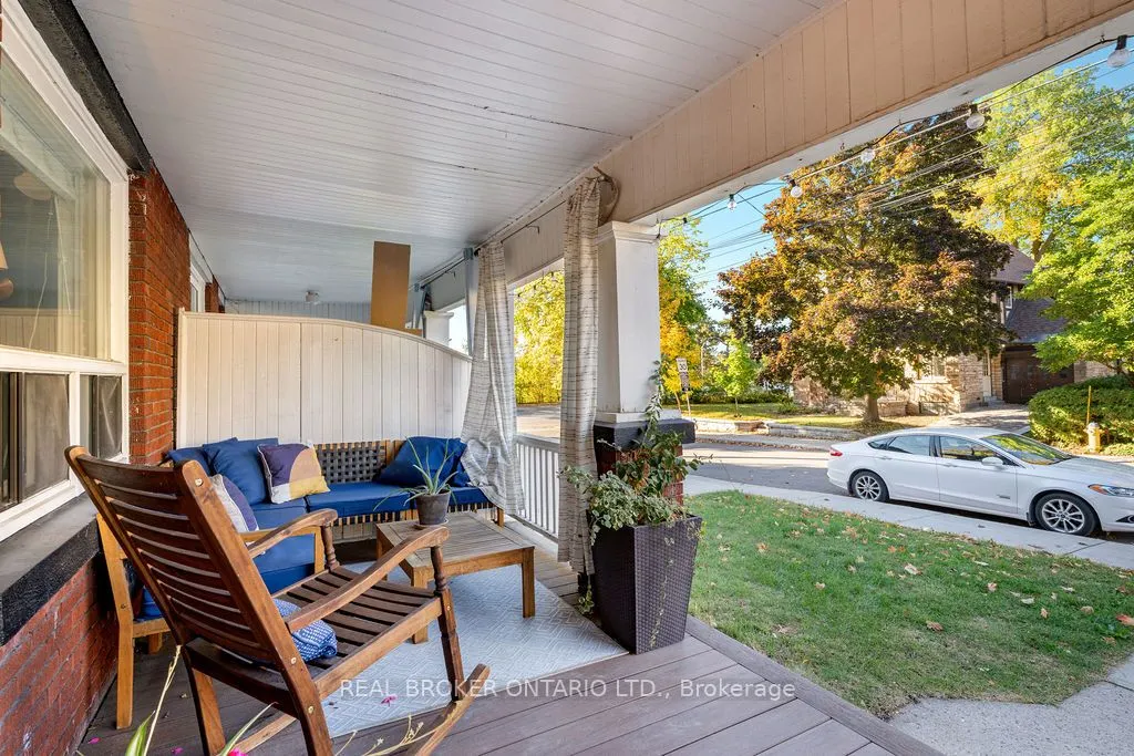23 Lakeview Terrace