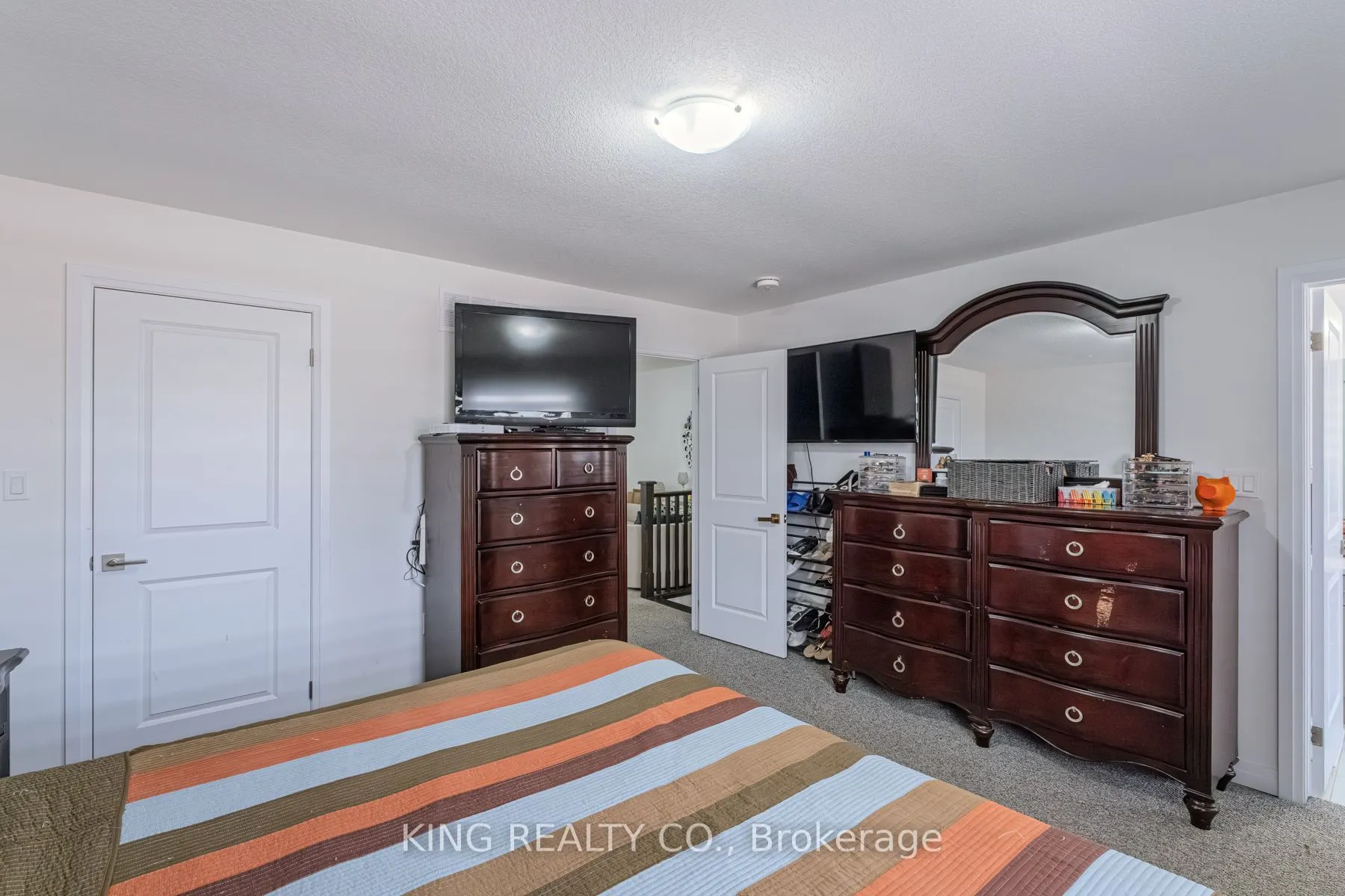 520 Grey Street, #11