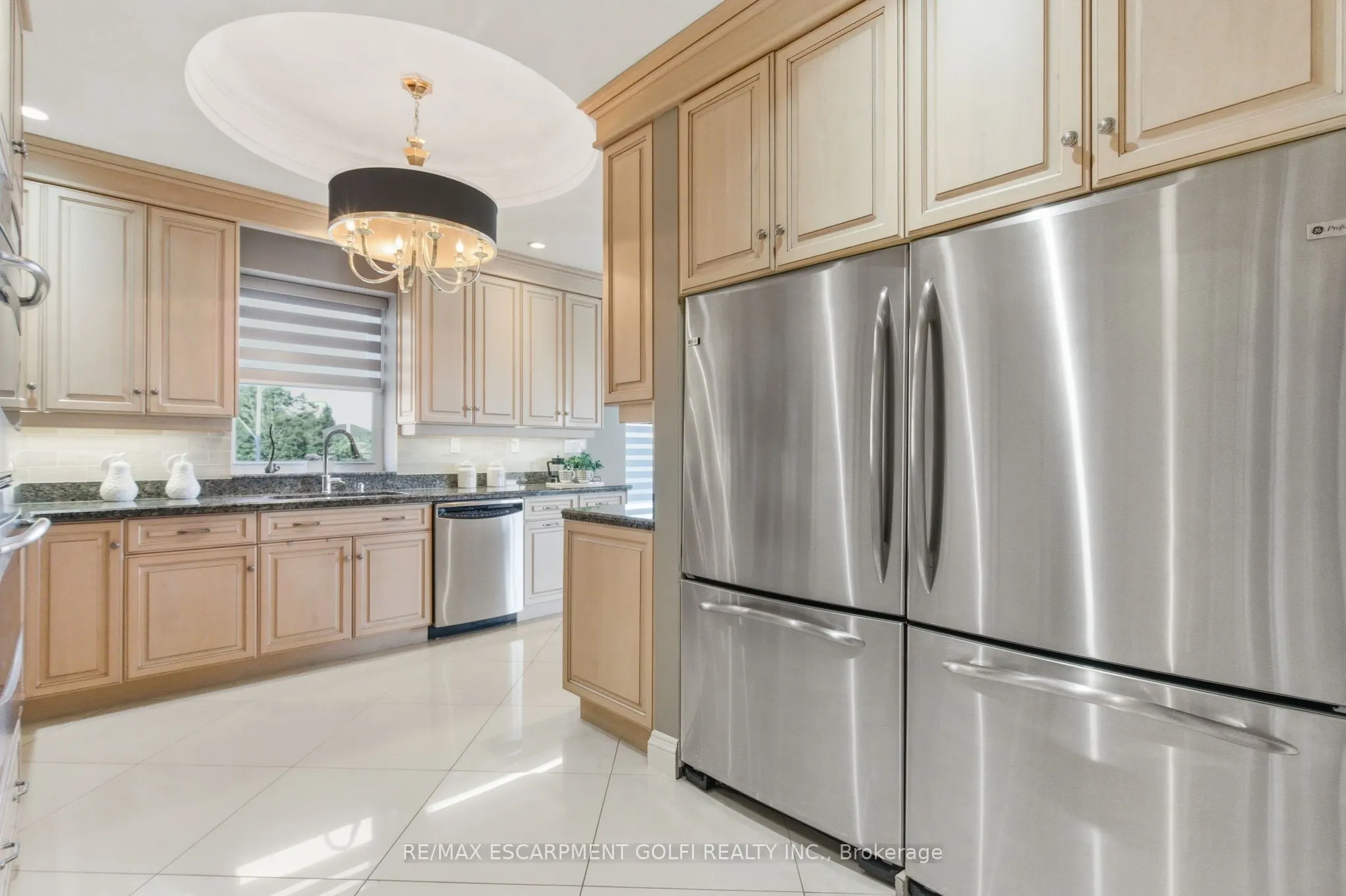 174 MOUNTAIN PARK Avenue, #2W