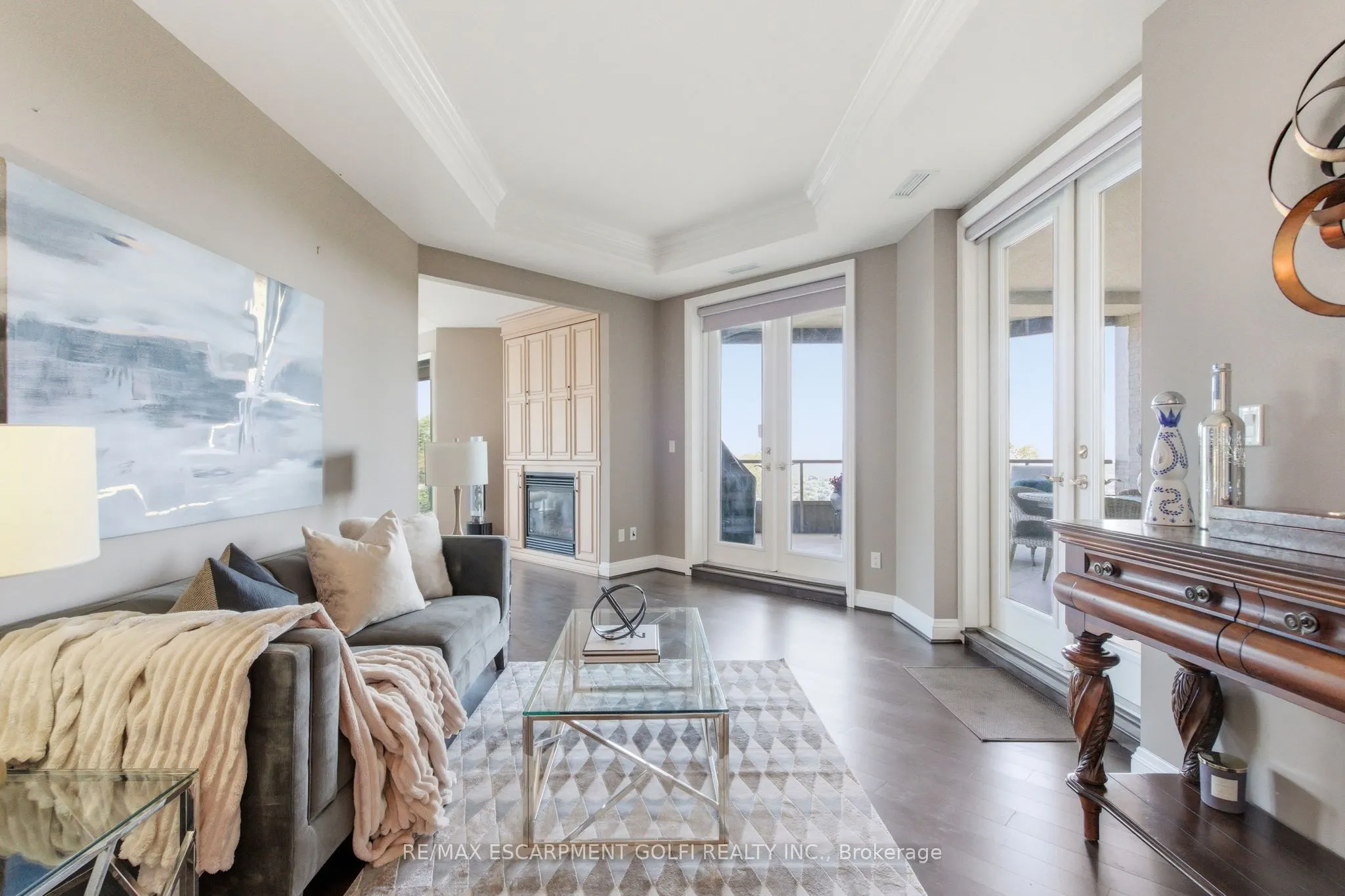 174 MOUNTAIN PARK Avenue, #2W