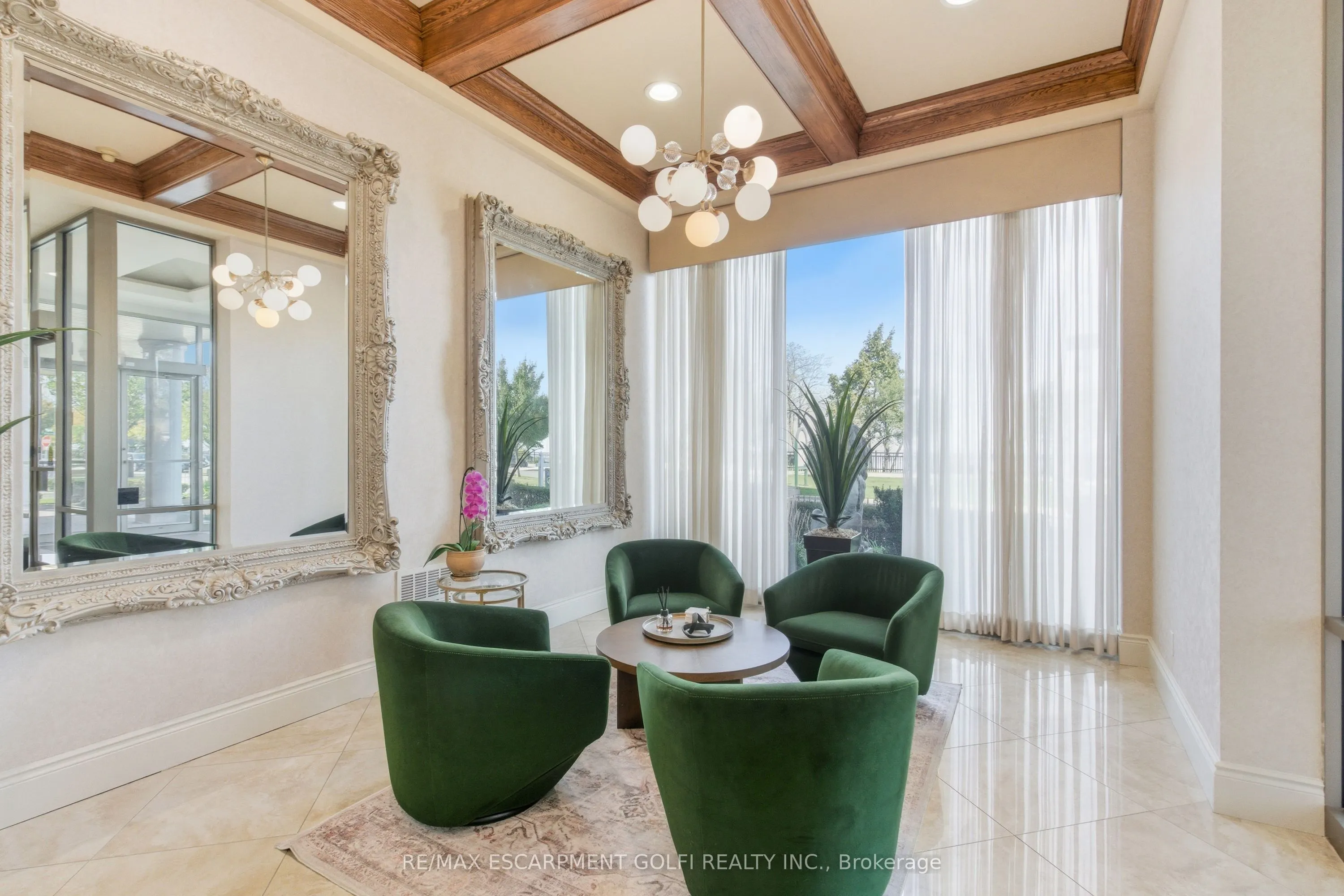 174 MOUNTAIN PARK Avenue, #2W