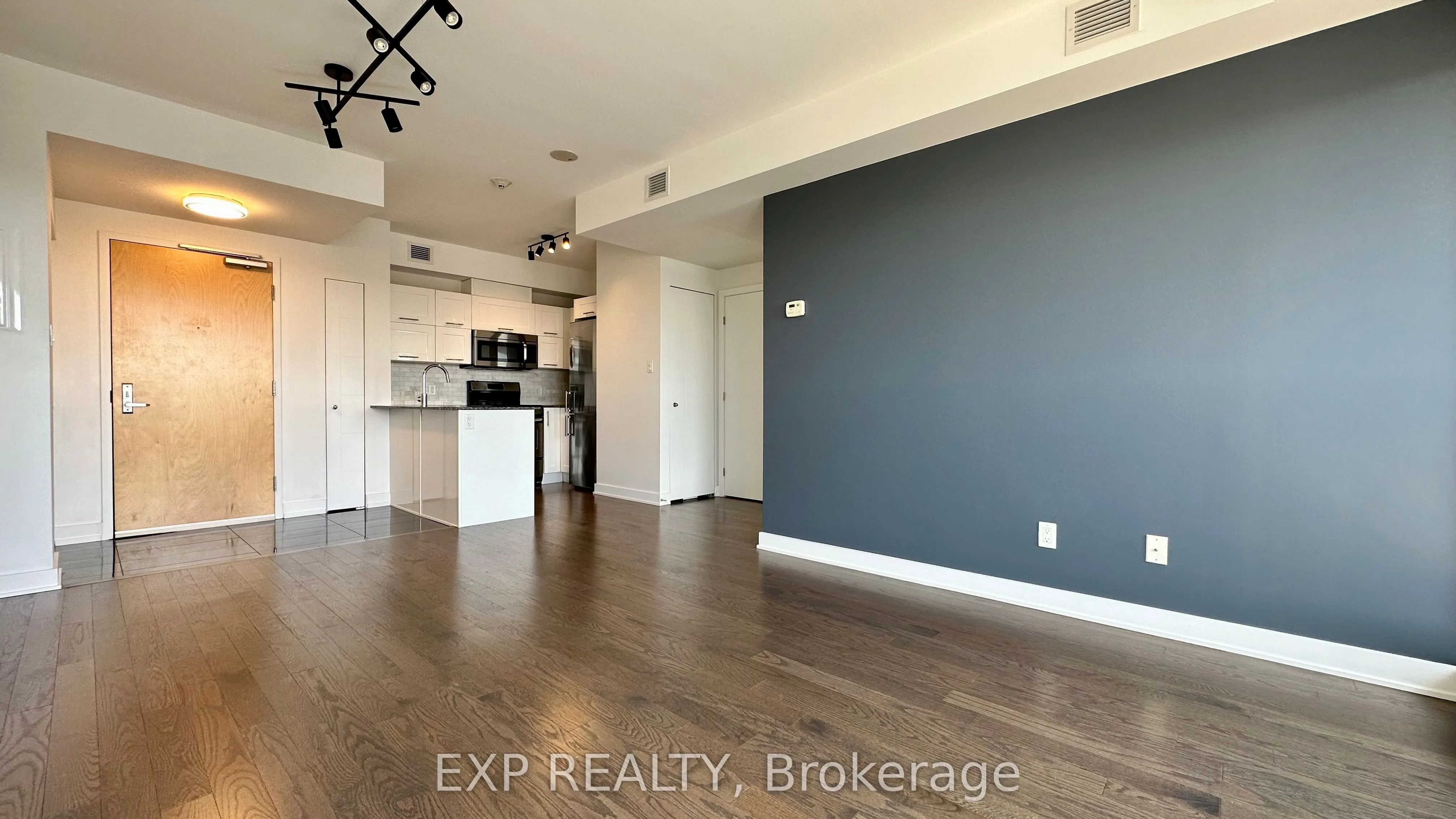 40 Nepean Street, #1706