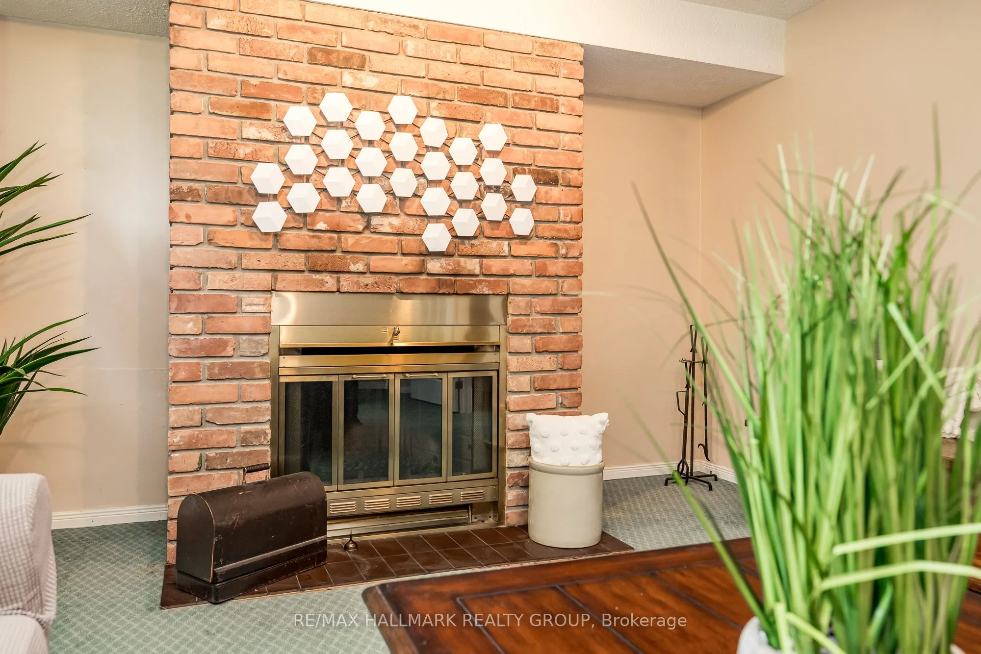 12 Ancona Crescent