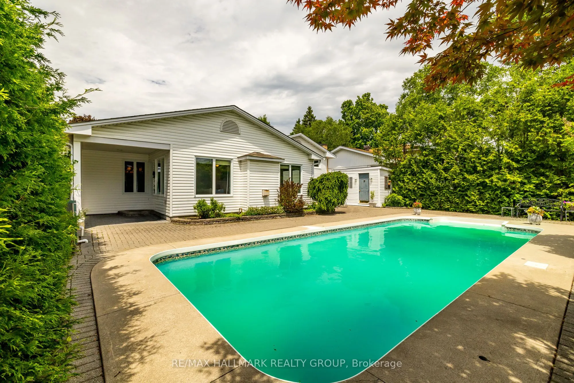 12 Ancona Crescent