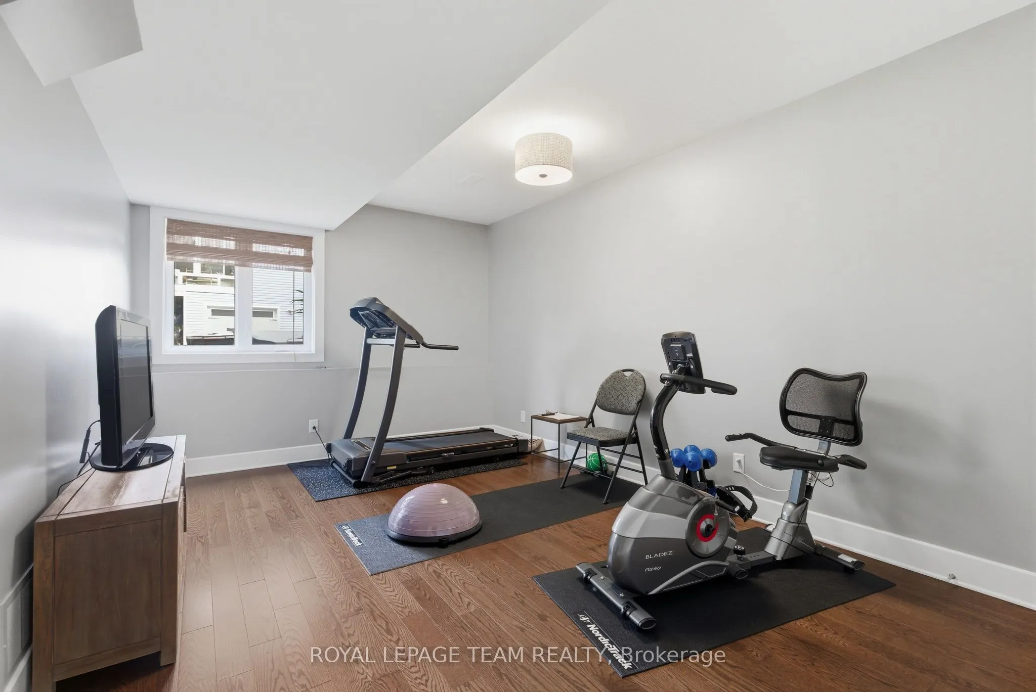1142 River Road