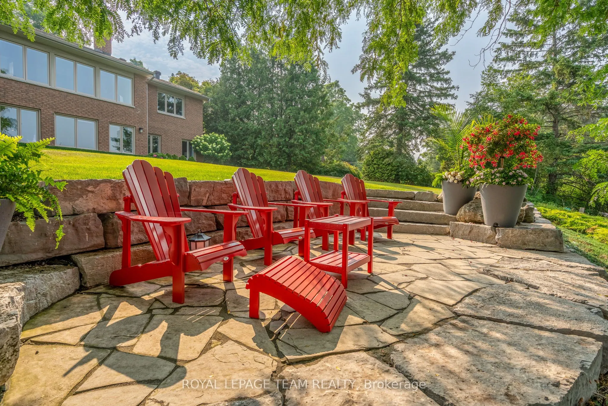 1142 River Road