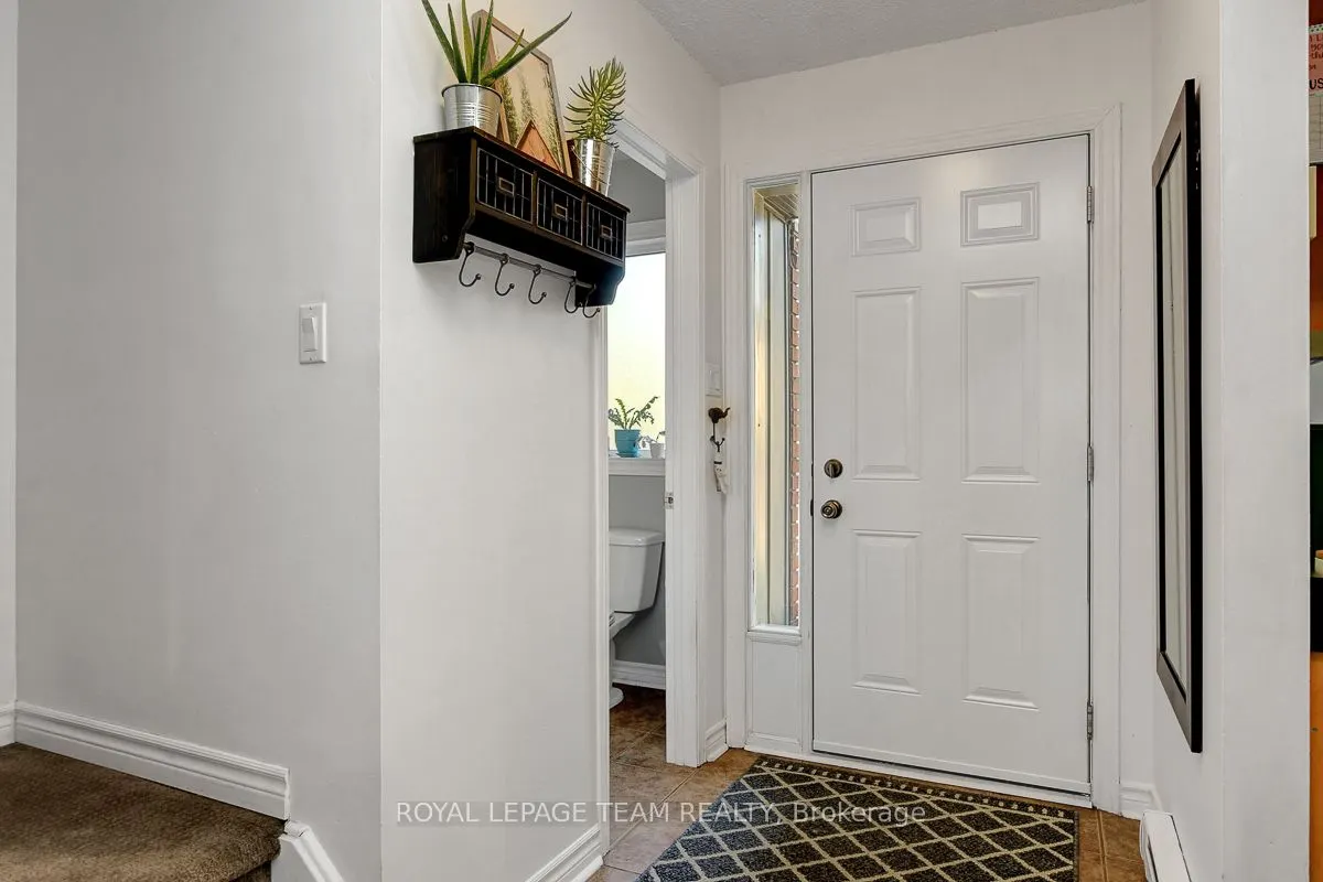 1302 Alness Court, #15