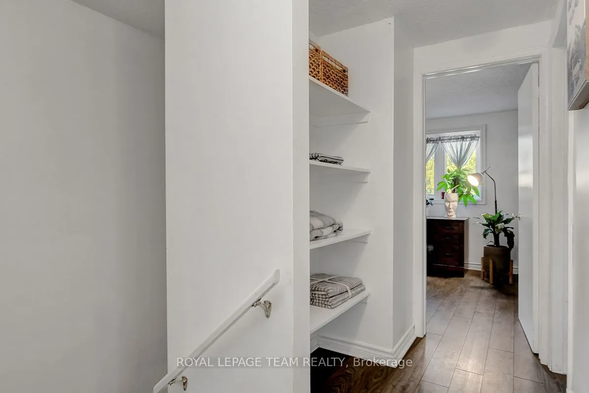 1302 Alness Court, #15