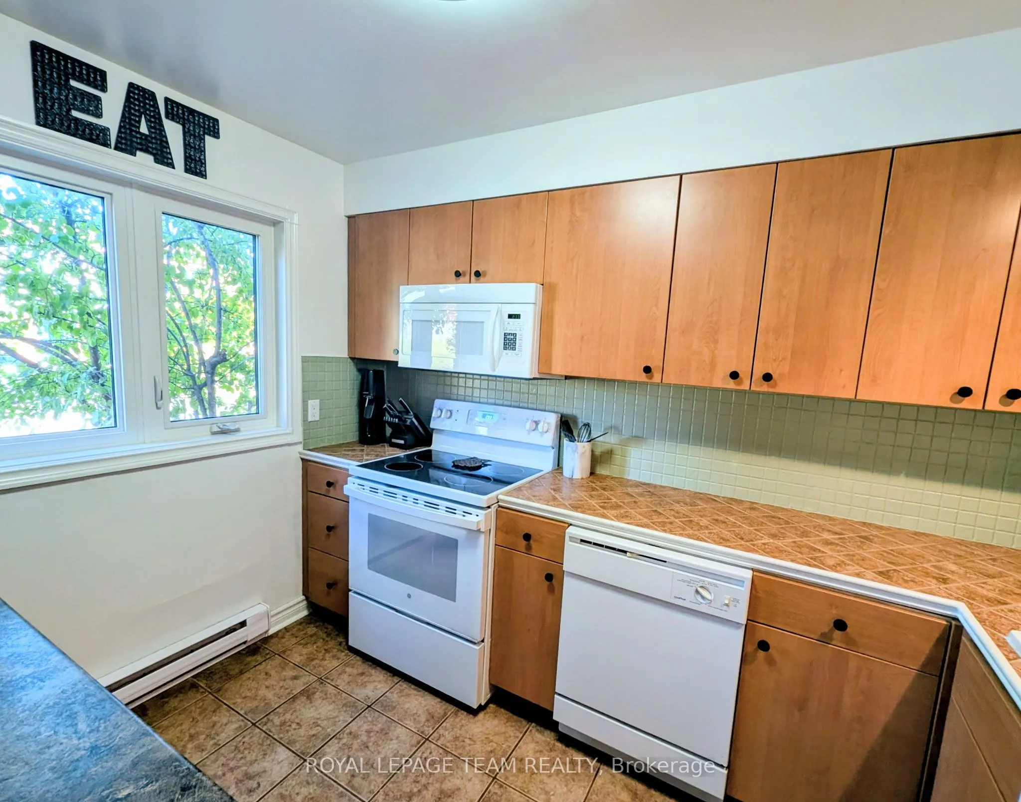1302 Alness Court, #15
