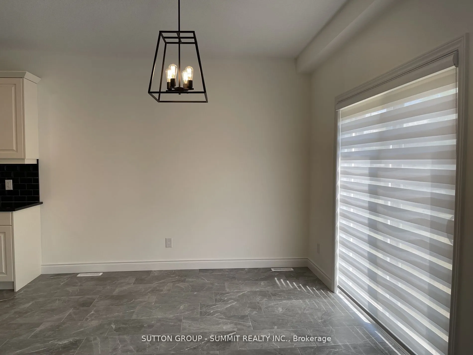 150 KNOTT Drive