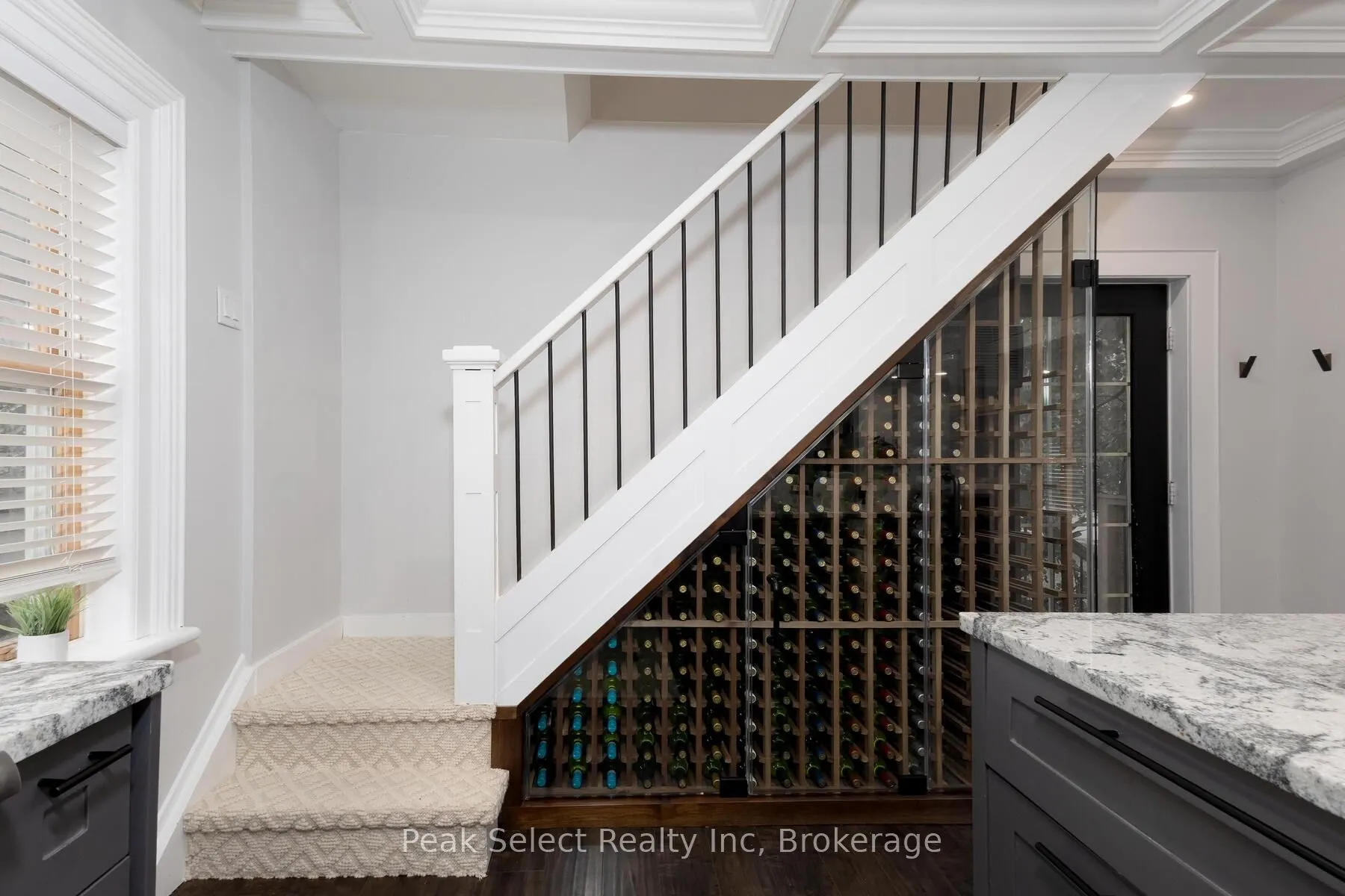 382 Queen Street E
