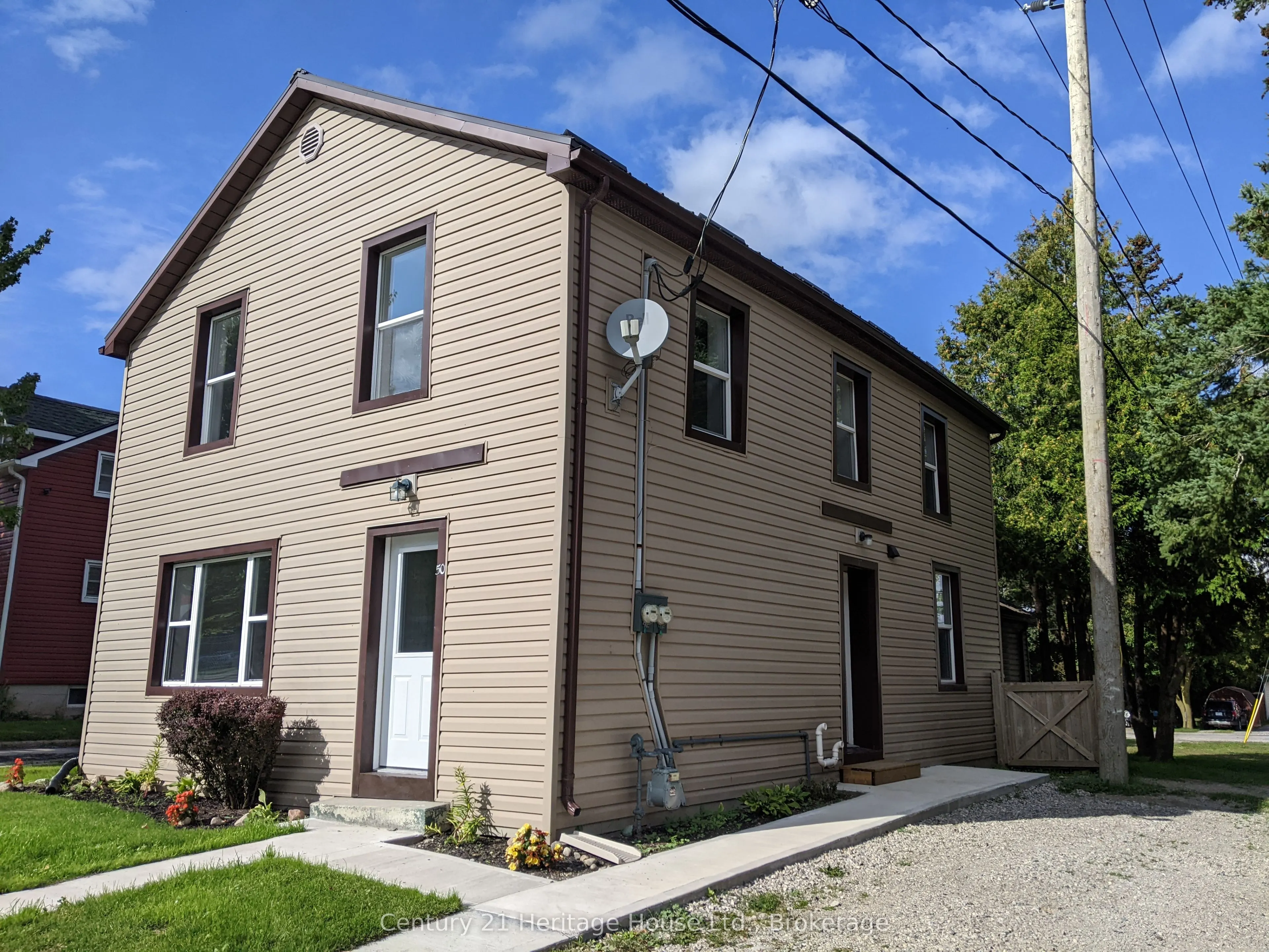 50 Goderich Street E