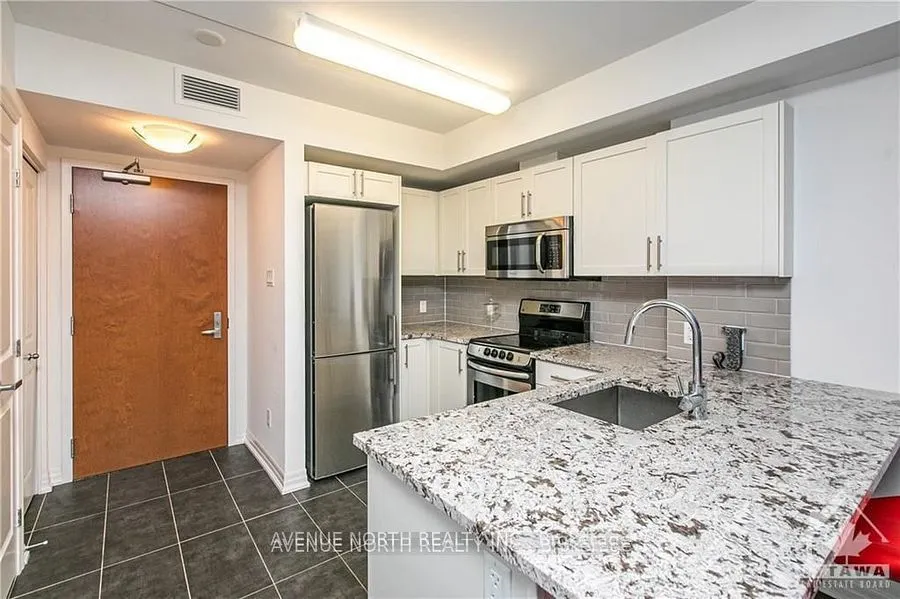 195 Besserer Street, #1106