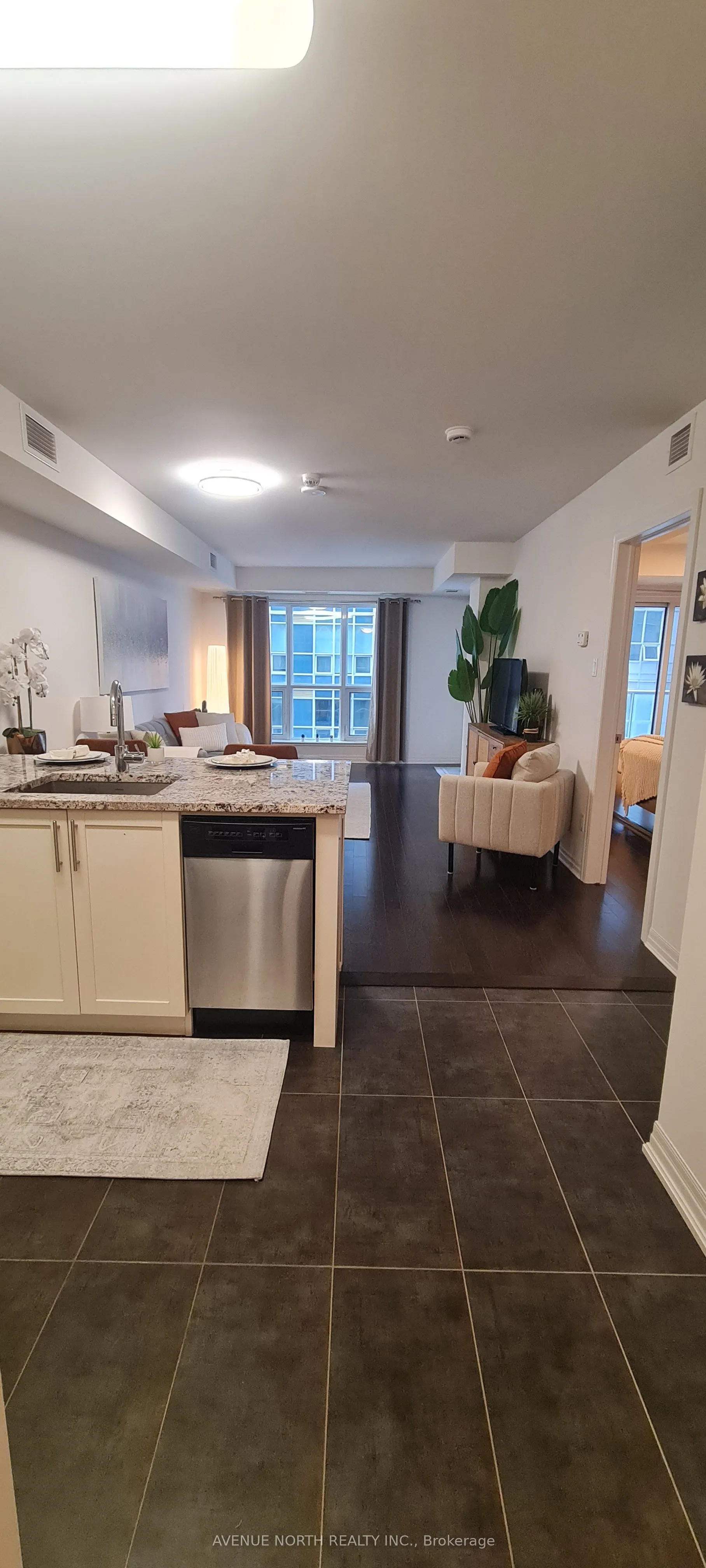 195 Besserer Street, #1106