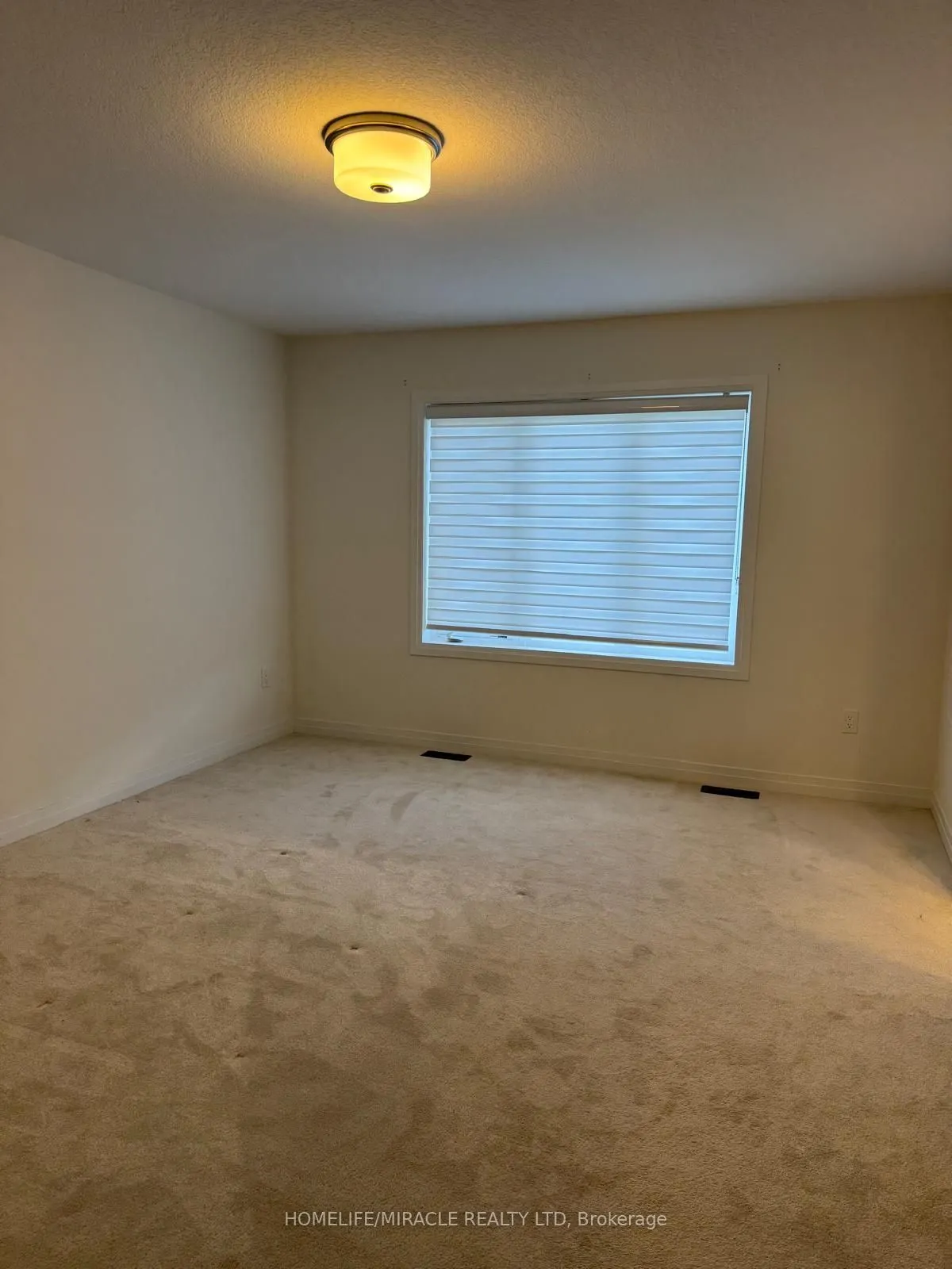 14 Tooker Drive W