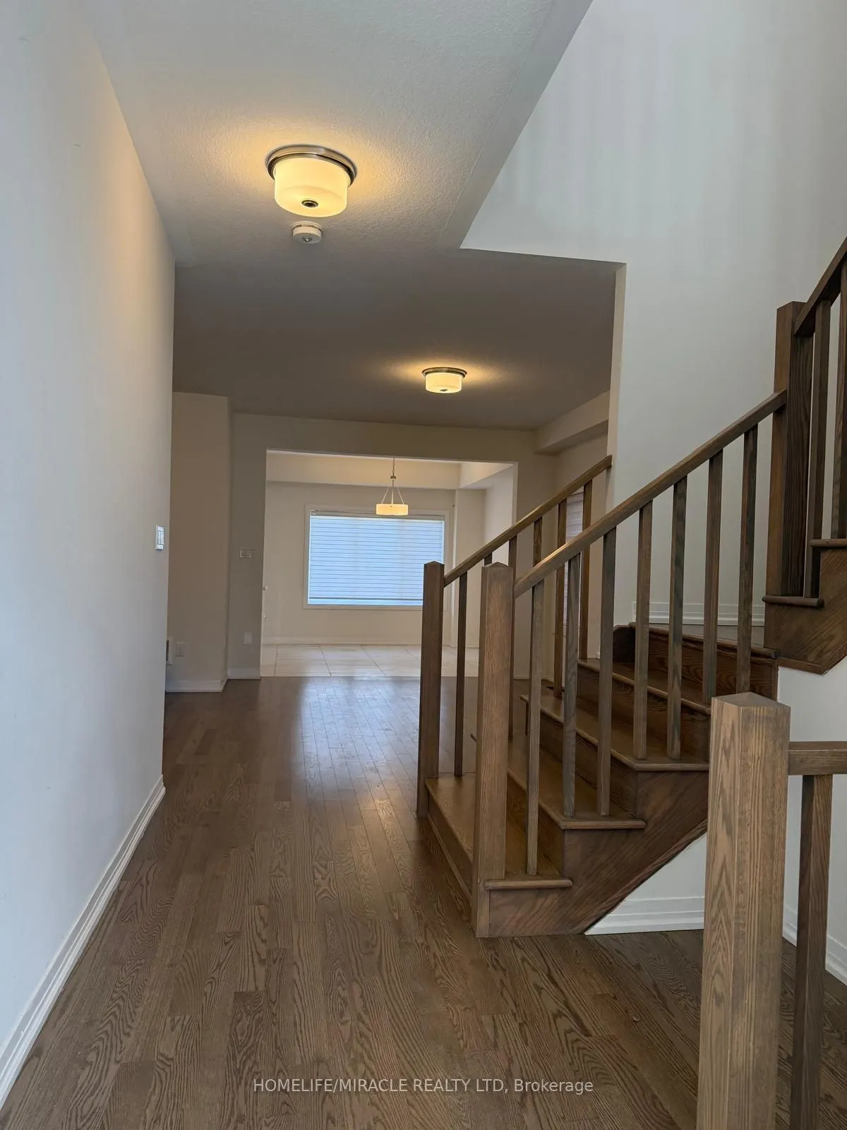 14 Tooker Drive W