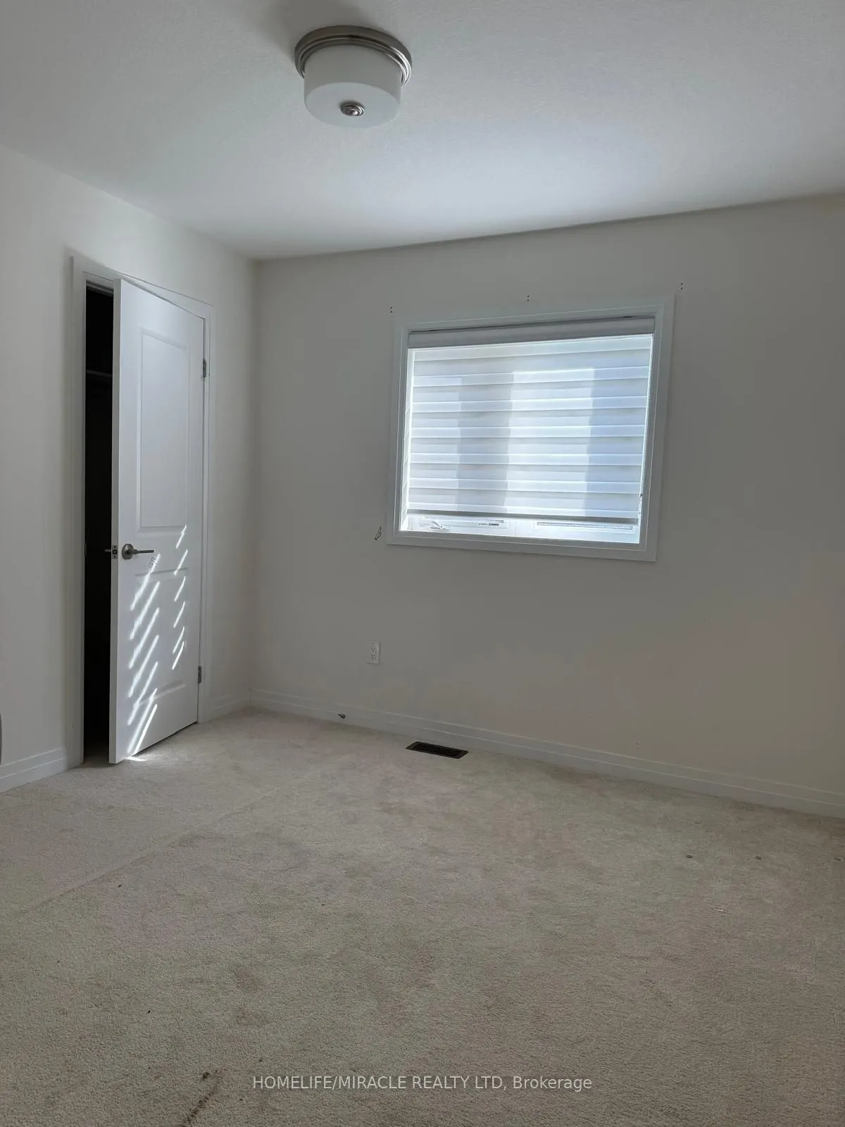 14 Tooker Drive W