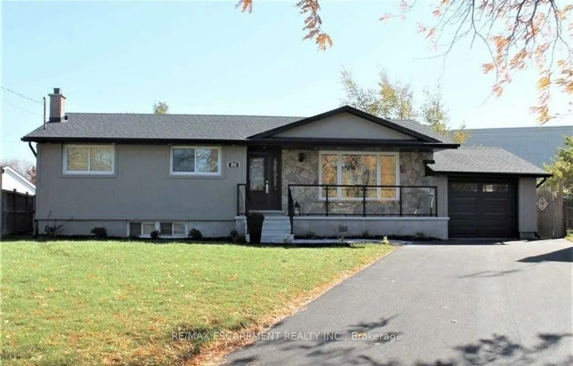 89 Regent Drive, #LOWER